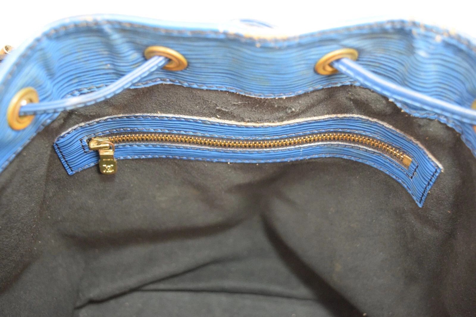 Louis Vuitton Louis Vuitton Petit Noé Shoulder Bag Epi Leather Blue M44105 Size ONE SIZE - 20 Thumbnail