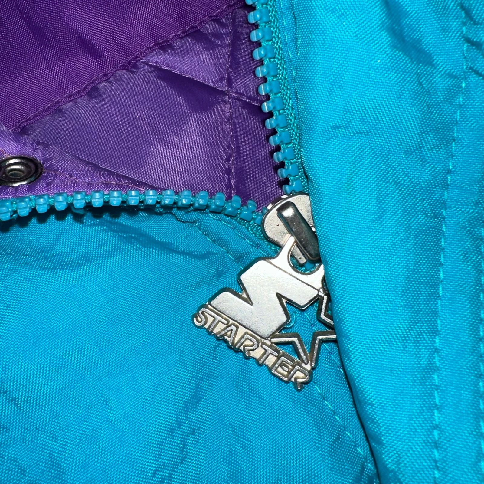 NBA × Starter Vintage 90s Starter Charlotte Hornets Full Zip Jacket NBA XL Size US XL / EU 56 / 4 - 12 Thumbnail
