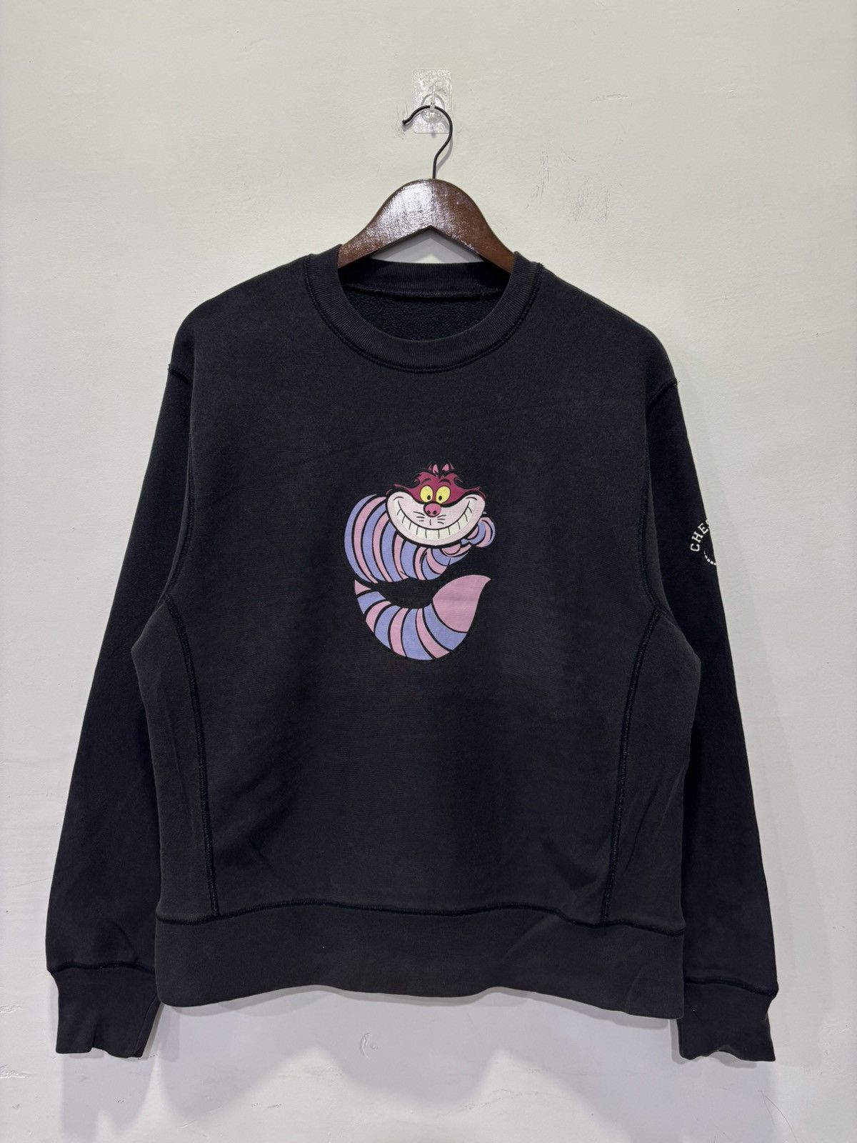Disney Vintage Disney Chesire Cat Alice In Wonderland Sweatshirt Size US L / EU 52-54 / 3 - 1 Thumbnail