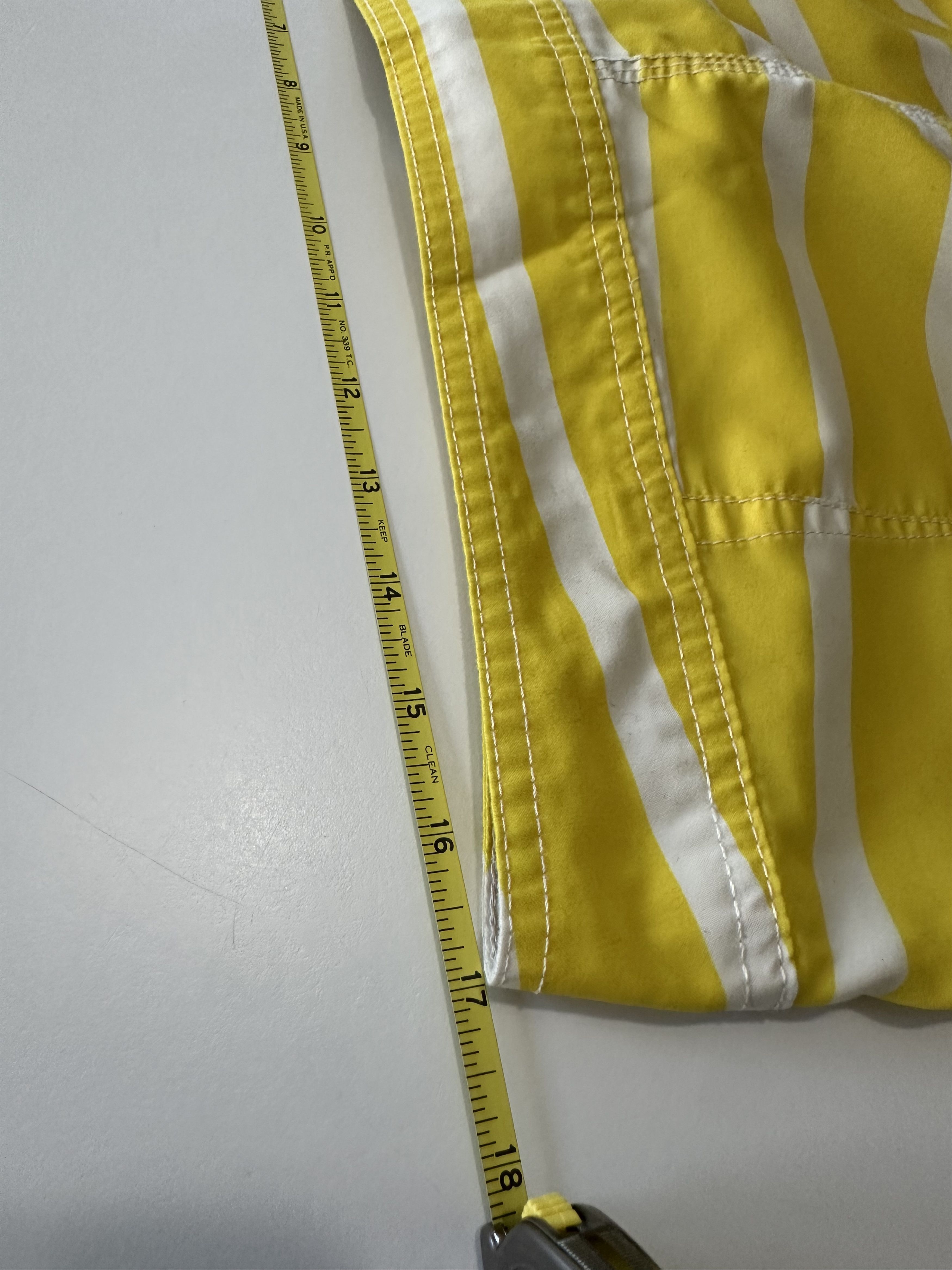 Old Navy Mens Old Navy Swim Trunks/Shorts Medium Yellow/White Stripes Size US 34 / EU 50 - 4 Thumbnail