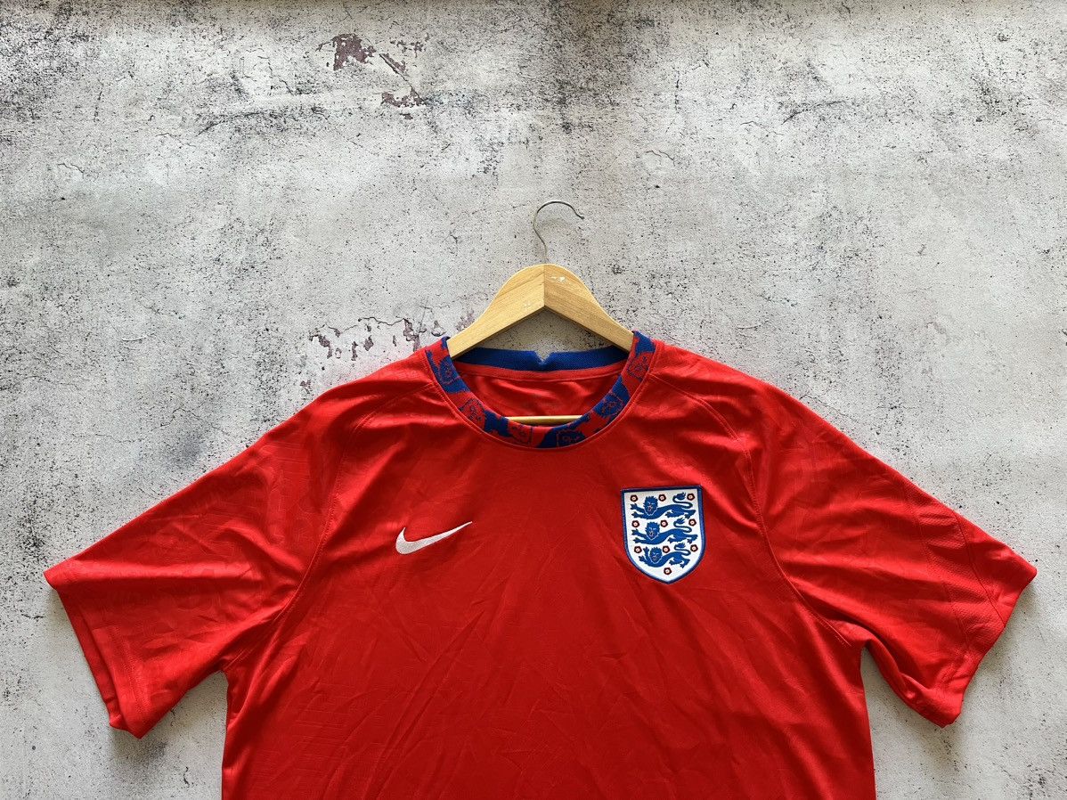 Nike ENGLAND 2020 2021 TRAINING FOOTBALL SHIRT SOCCER JERSEY NIKE Size US XL / EU 56 / 4 - 2 Thumbnail