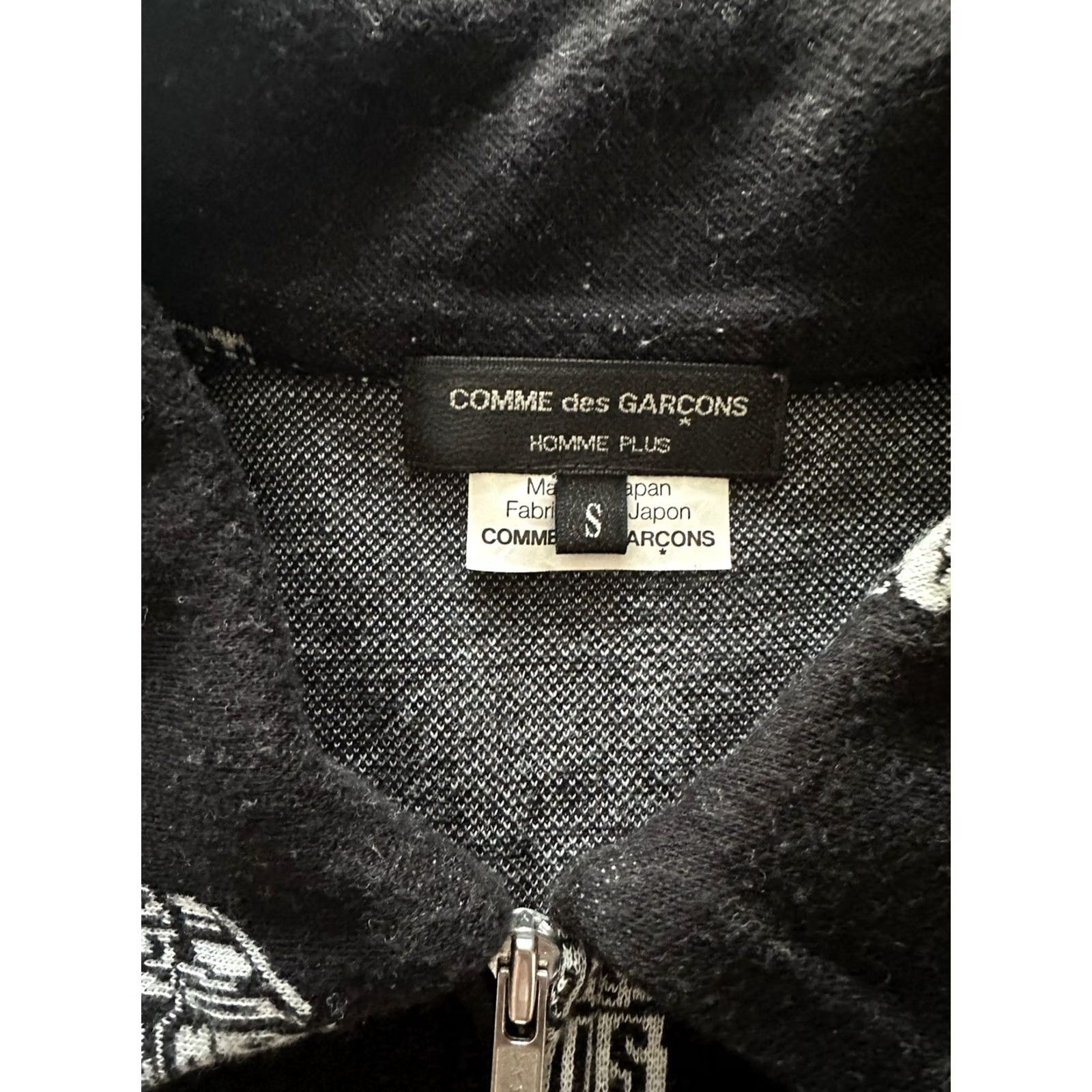 Vintage COMME des GARCONS HOMME PLUS Knit sweater Full Zip Up Black All Over Print S Unisex Adults Mens Womens Pullover, Very RARE, Gently Used Size US S / EU 44-46 / 1 - 3 Thumbnail