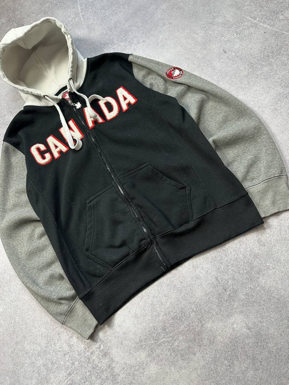 Canada West Vintage Canada Zip Hoodie, Size L – Cozy & Timeless Streetwe Size US L / EU 52-54 / 3 - 3 Thumbnail