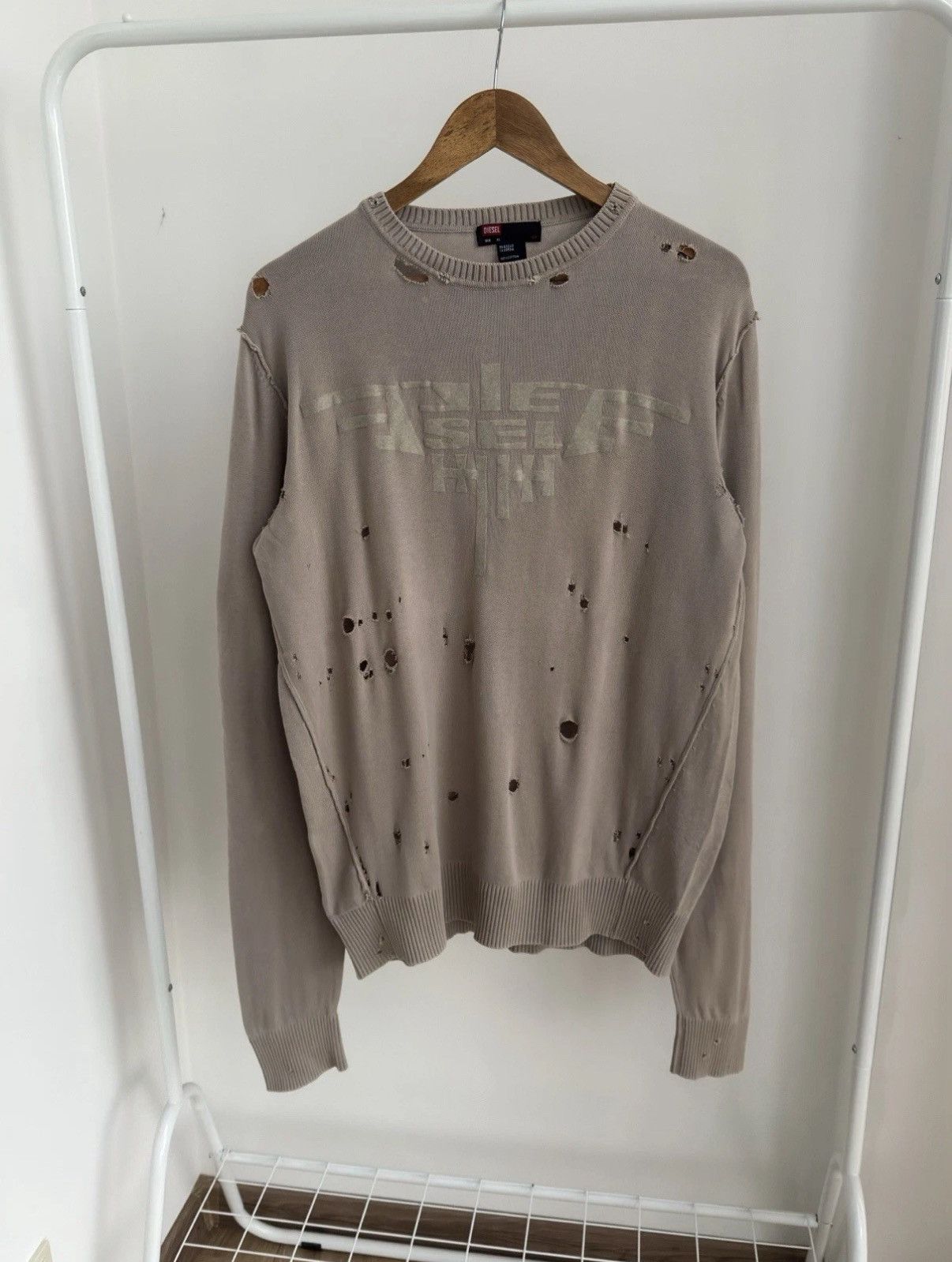 Diesel DIESEL VERY RARE 90s CRASHED AVANT GARDE BEIGE SWEATSHIRT Size US XL / EU 56 / 4 - 1 Thumbnail