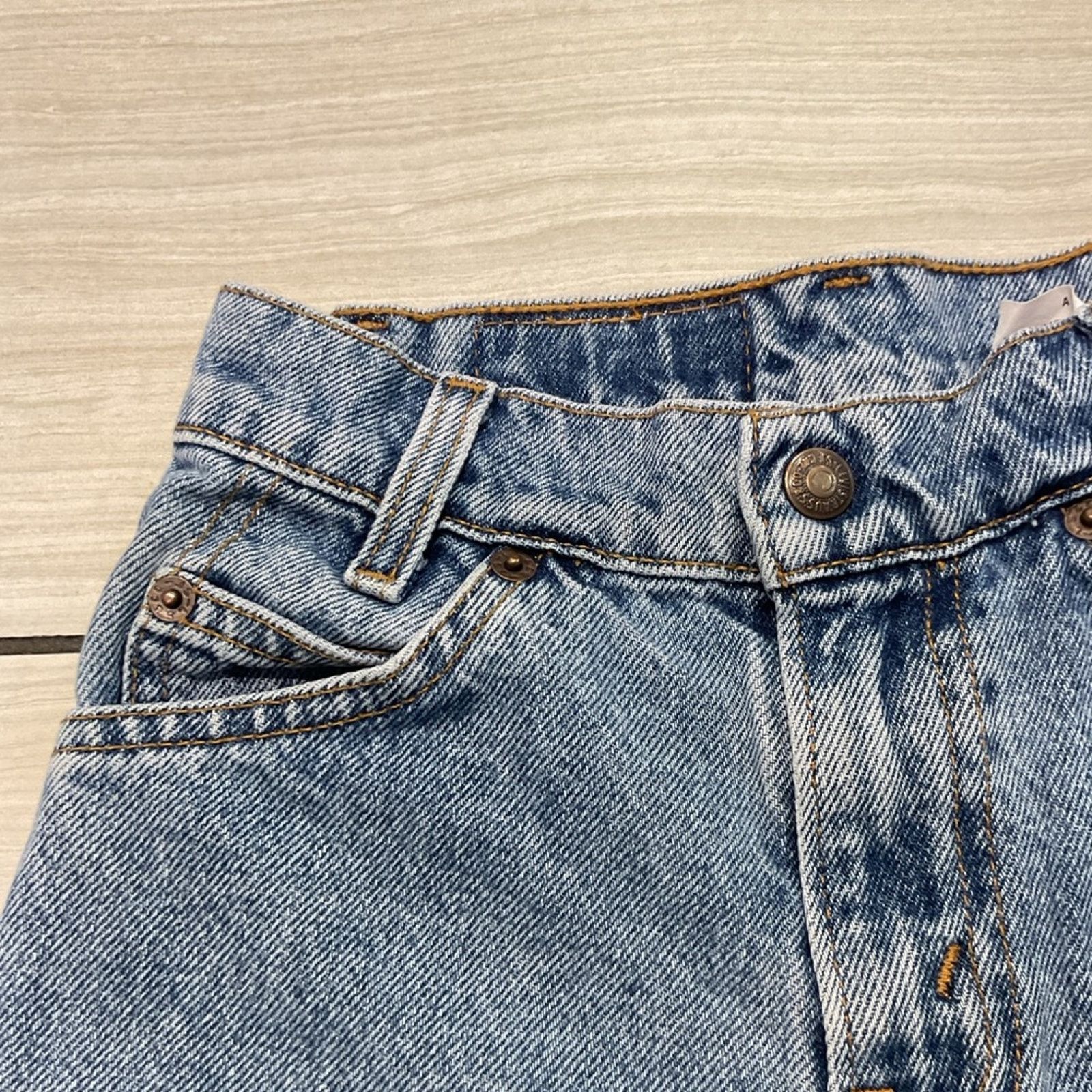 Levi's Levi’s 550 Youth Light Wash Denim Shorts Size 30" / US 8 / IT 44 - 5 Thumbnail