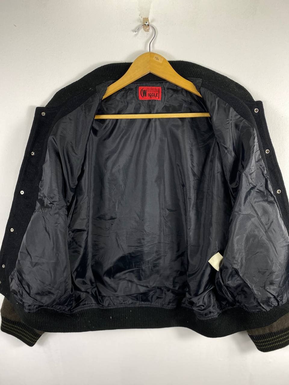 Japanese Brand wiggle club wool varsity jacket nice design Size US L / EU 52-54 / 3 - 6 Thumbnail