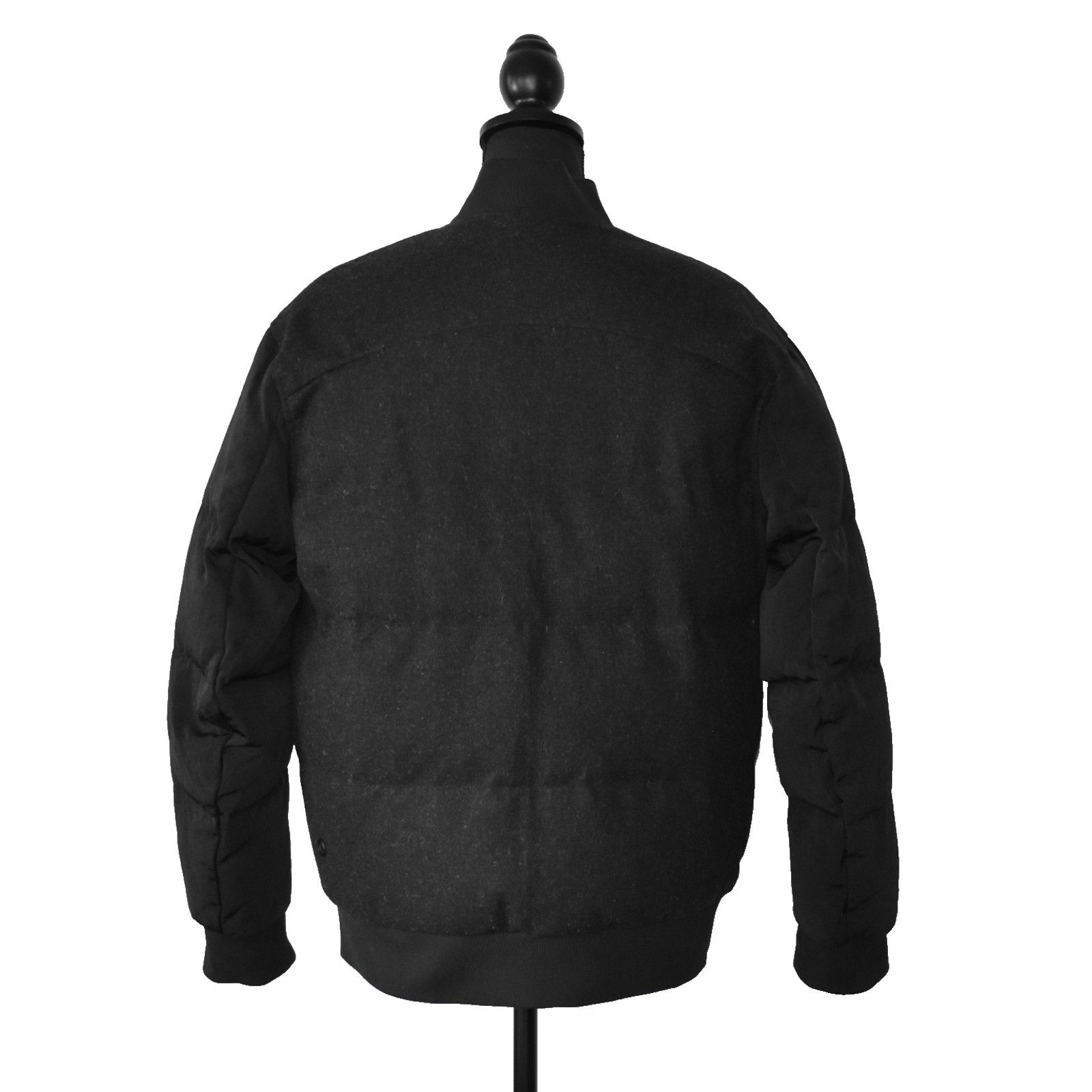 Lululemon LULULEMON Black Reversible Roam Far Down Jacket Size 12 $348 Size XL / US 12-14 / IT 48-50 - 4 Thumbnail