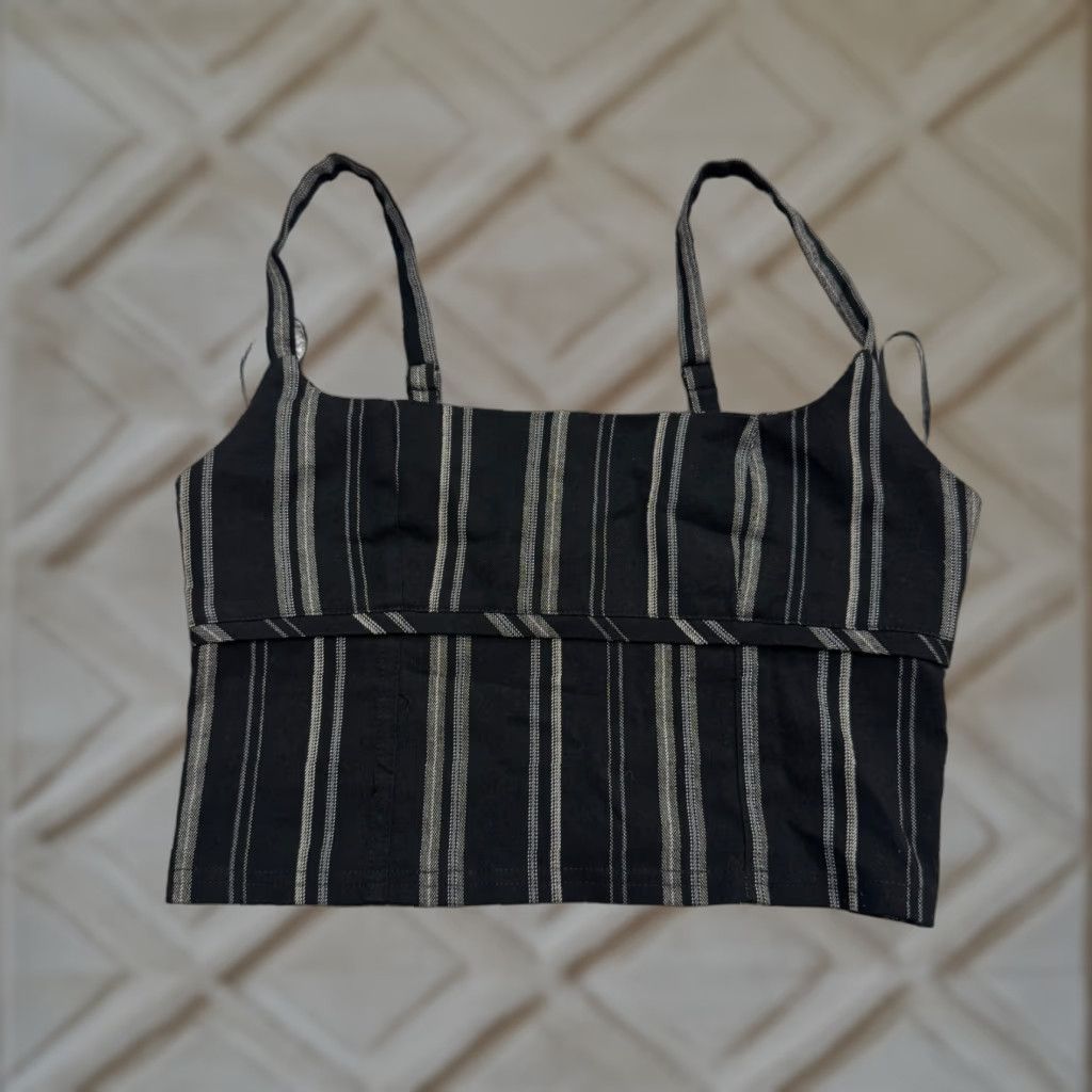 Urban Outfitters Urban Outfitters Tank Top Women's Cropped Striped Black White Sleeveless Spaghetti Strap Zip Back Size S Size S / US 4 / IT 40 - 1 Thumbnail
