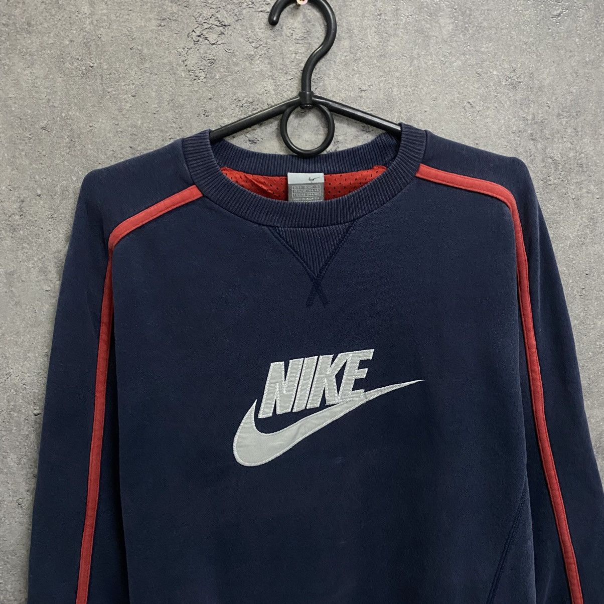 Nike Vintage Nike Sweatshirt Big Logo Y2K Streetwear Size US S / EU 44-46 / 1 - 5 Thumbnail