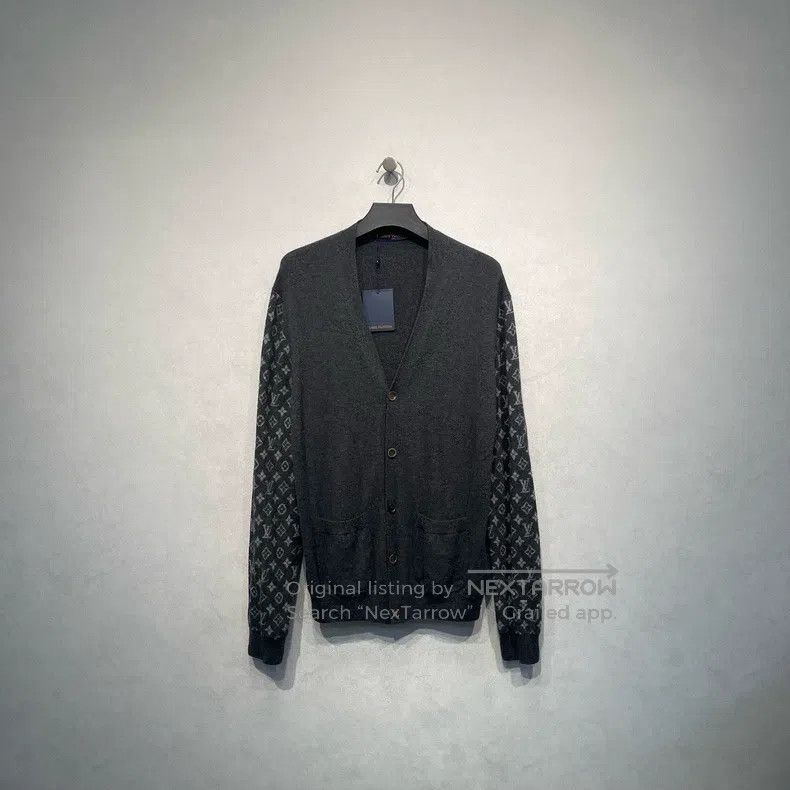 Louis Vuitton Louis Vuitton size 4l Full logo patchwork cardigan sweater Size US M / EU 48-50 / 2 - 1 Thumbnail