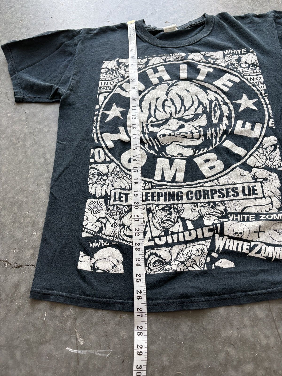 Vintage Vintage Y2K White Zombie Graphic Tee Size US L / EU 52-54 / 3 - 6 Thumbnail
