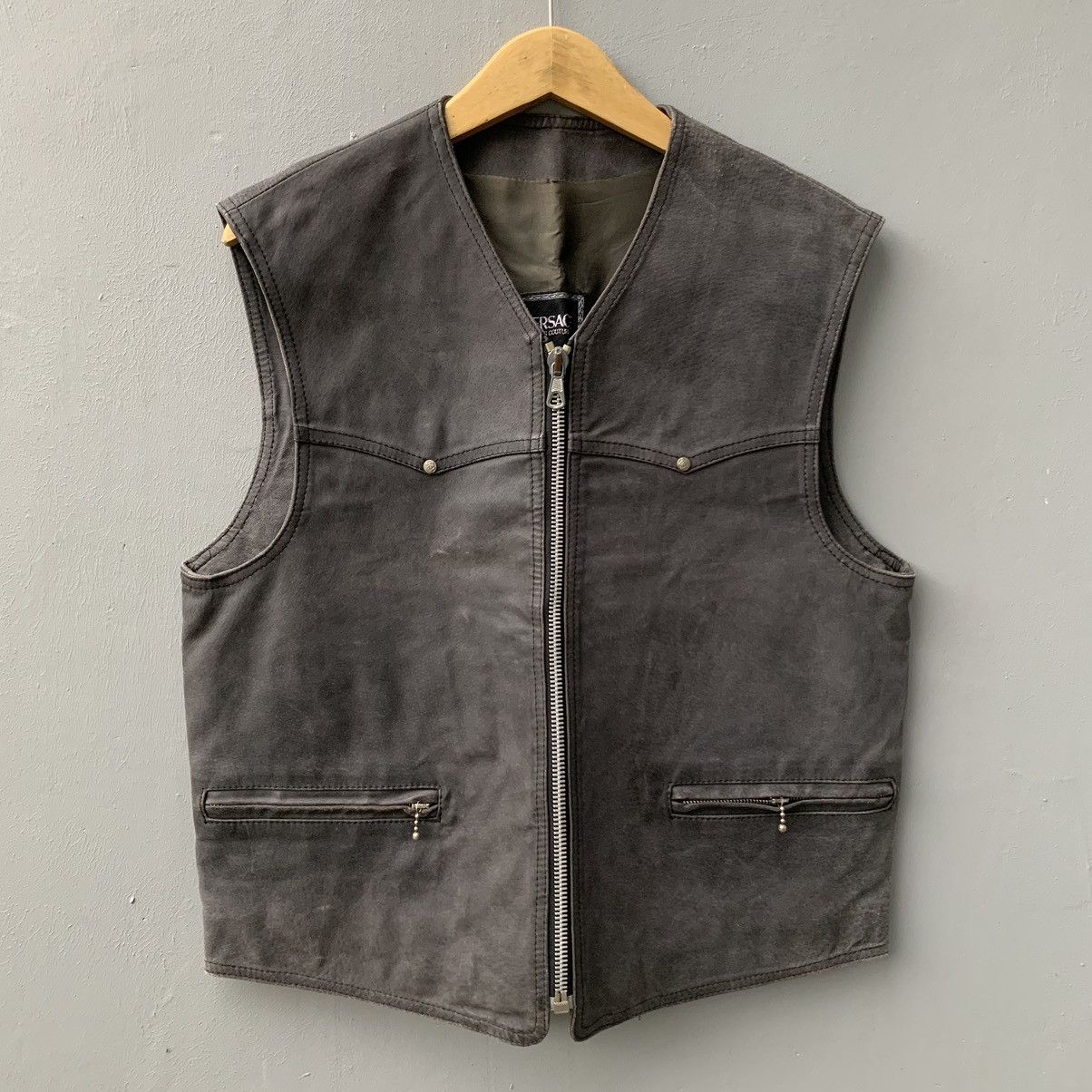 Cowboy Equipment × Versace VINTAGE VERSACE JEANS COUTURE PIGSKIN LEATHER VEST Size US M / EU 48-50 / 2 - 1 Thumbnail