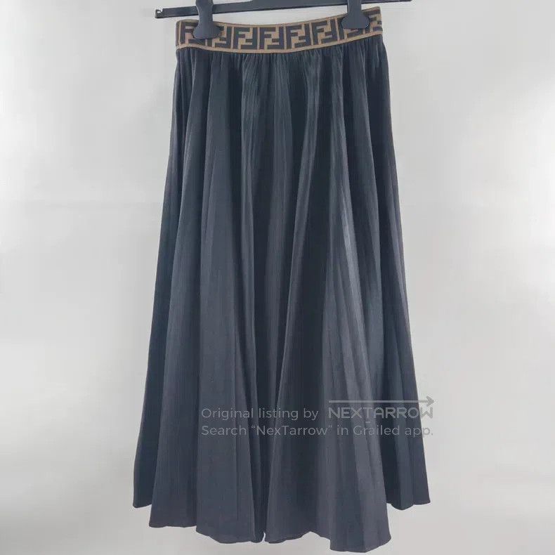 Fendi Fendi Stretch skirt Size 26" / US 2 / IT 38 - 2 Thumbnail