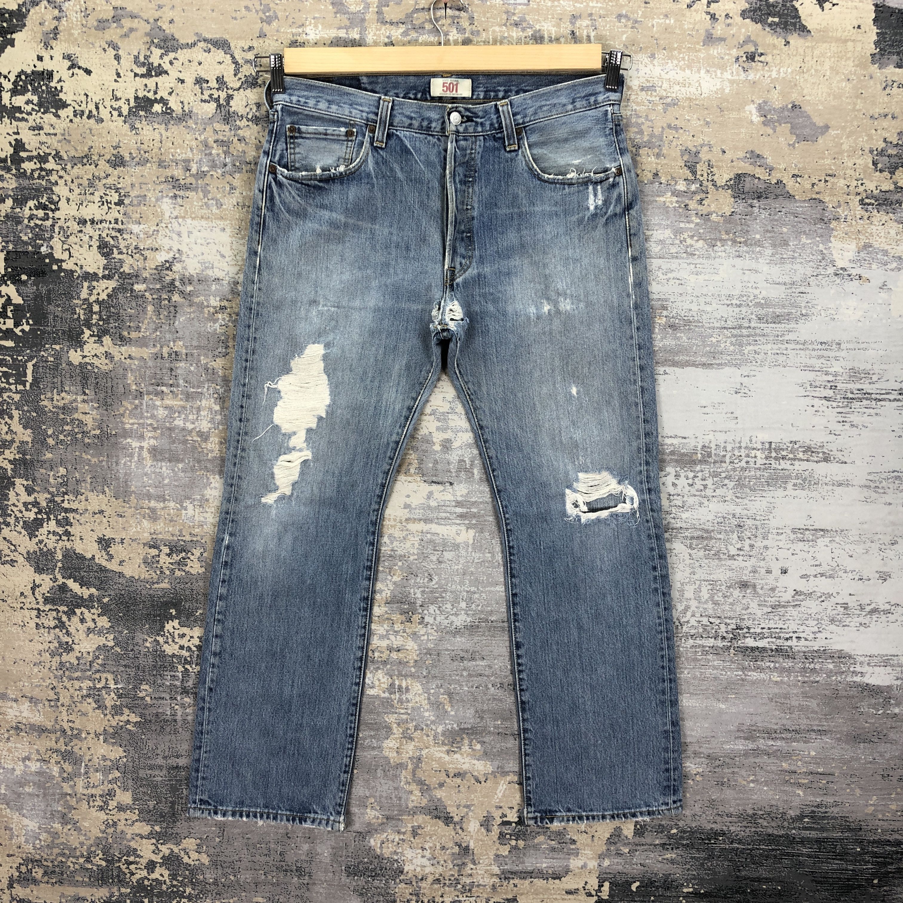 Levi's Vintage Levis 501 Jeans Distressed Faded Levis 501 Denim Size US 32 / EU 48 - 1 Thumbnail