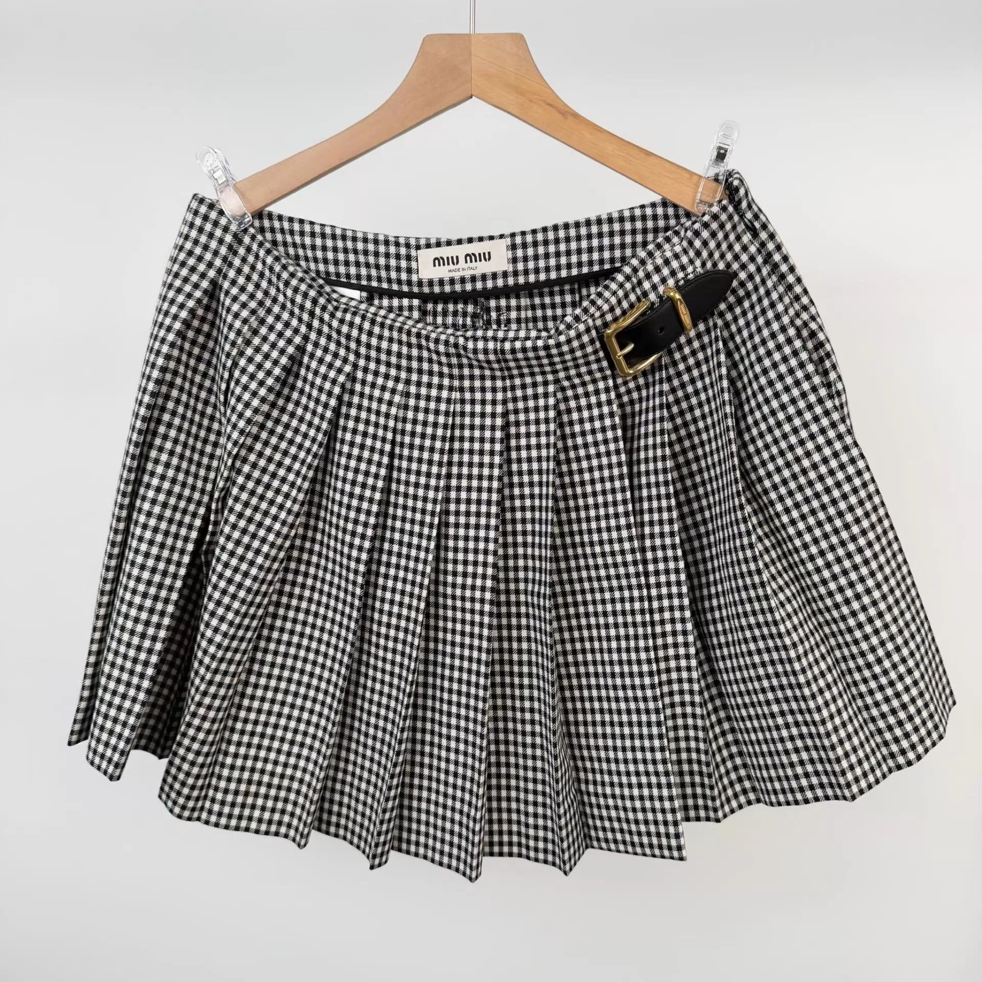 Miu Miu MIU MIU Plaid Pleated Skirt 38 New With Tags Size 26" / US 2 / IT 38 - 1 Thumbnail