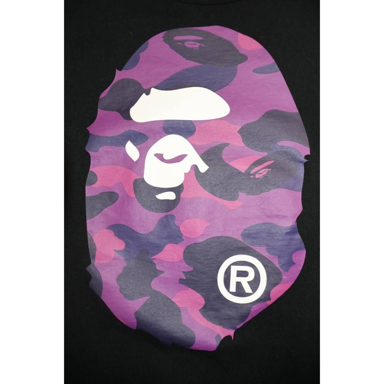 Vintage BAPE A Bathing Ape Purple Camo Big Ape Head T-Shirt Size US S / EU 44-46 / 1 - 4 Thumbnail