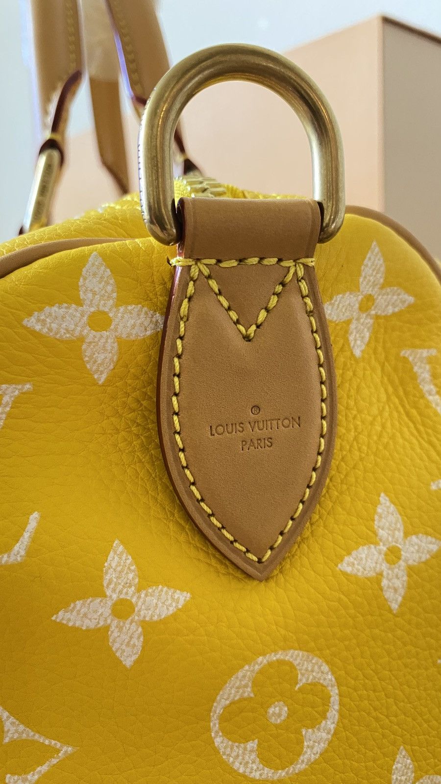 Louis Vuitton Louis Vuitton Yellow Speedy P9 40 Duffel Keepall Bandouliere Size 40 - 13 Thumbnail