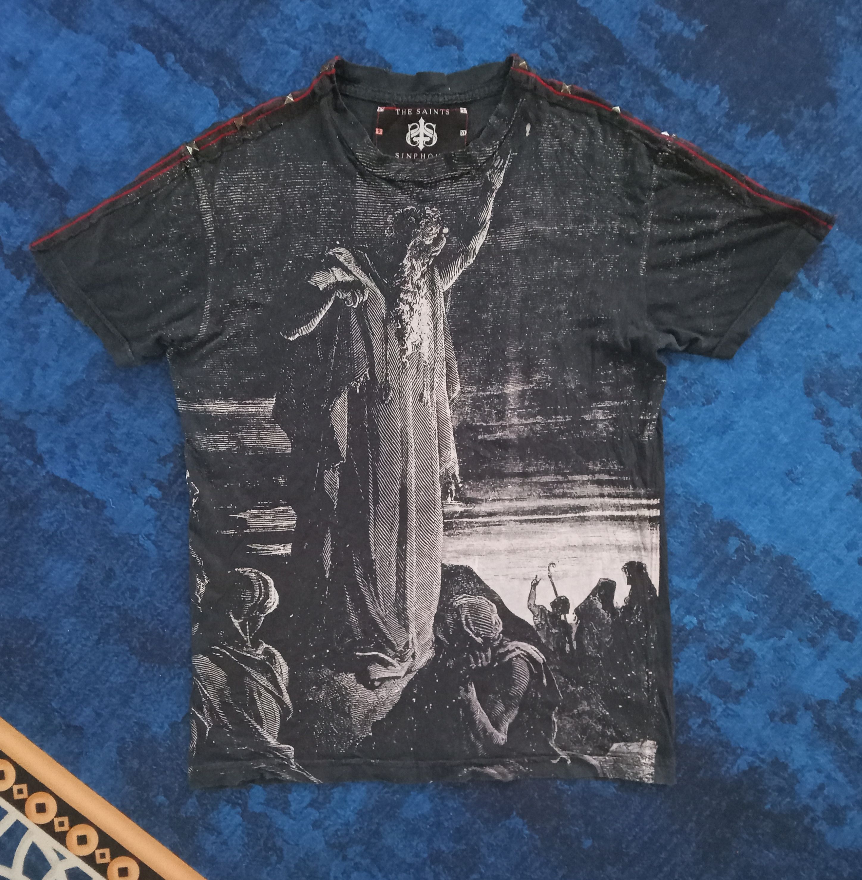Japanese Brand The Saints Sinphony Rare Design T Shirt Size US S / EU 44-46 / 1 - 1 Thumbnail
