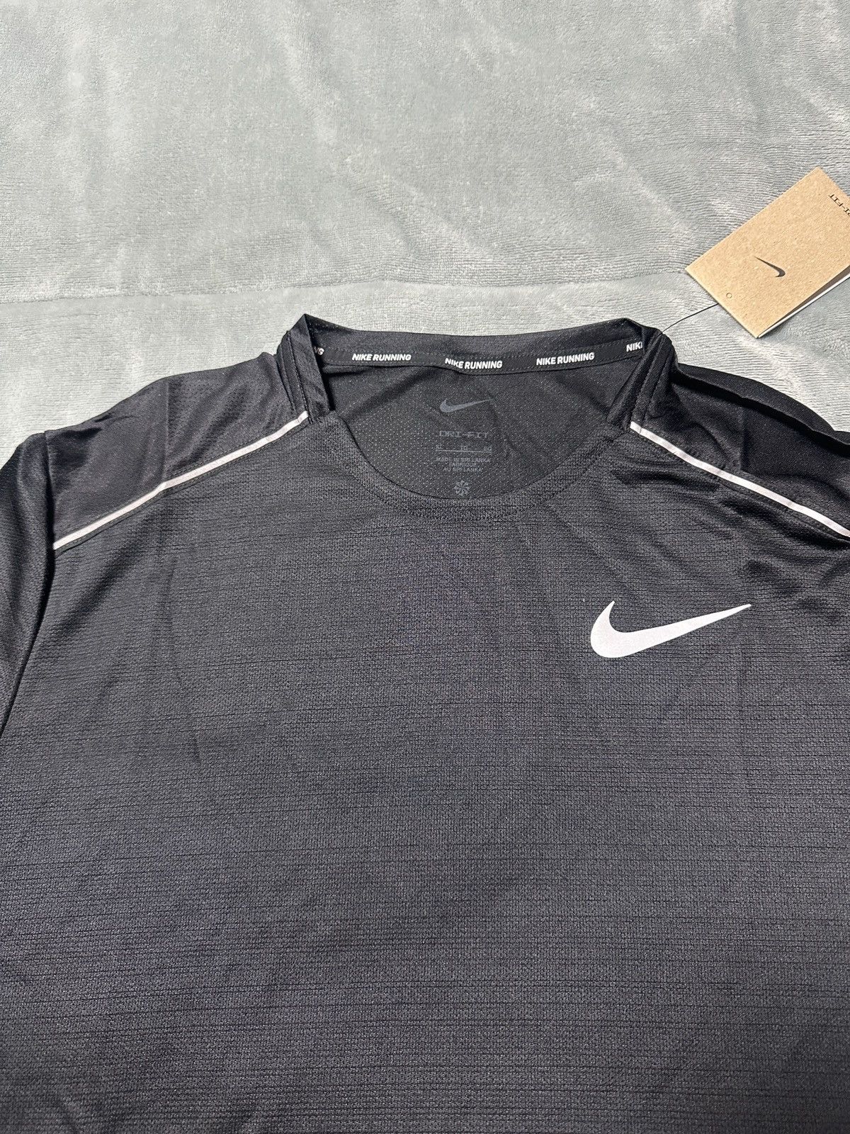 Nike New Nike Miler 1.0 Dri-Fit Black Running T-Shirt Men Size XL Size US XL / EU 56 / 4 - 2 Thumbnail