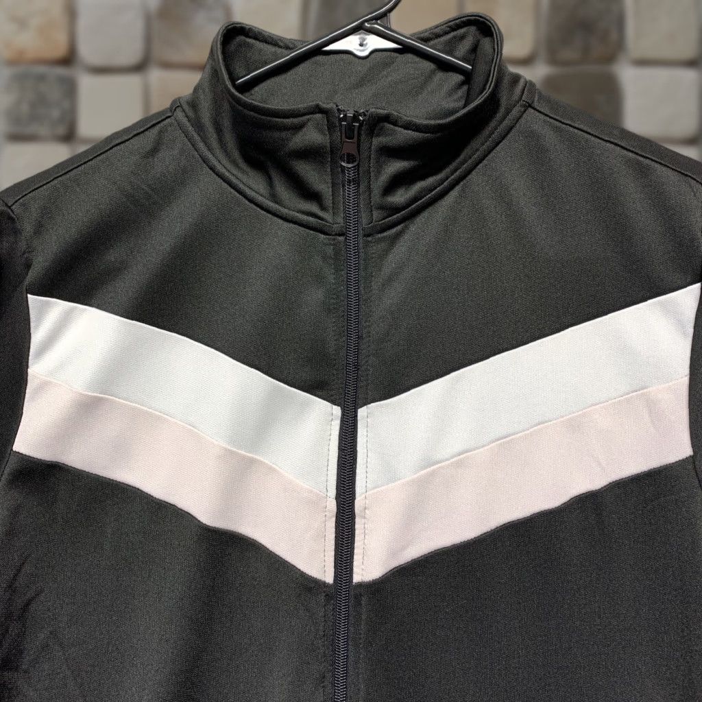 Pro Player PRO PLAYER Women's Size S Black Jacket w/White & Pink Stripe 2-Pockets Full Zip Jacket Size S / US 4 / IT 40 - 1 Thumbnail