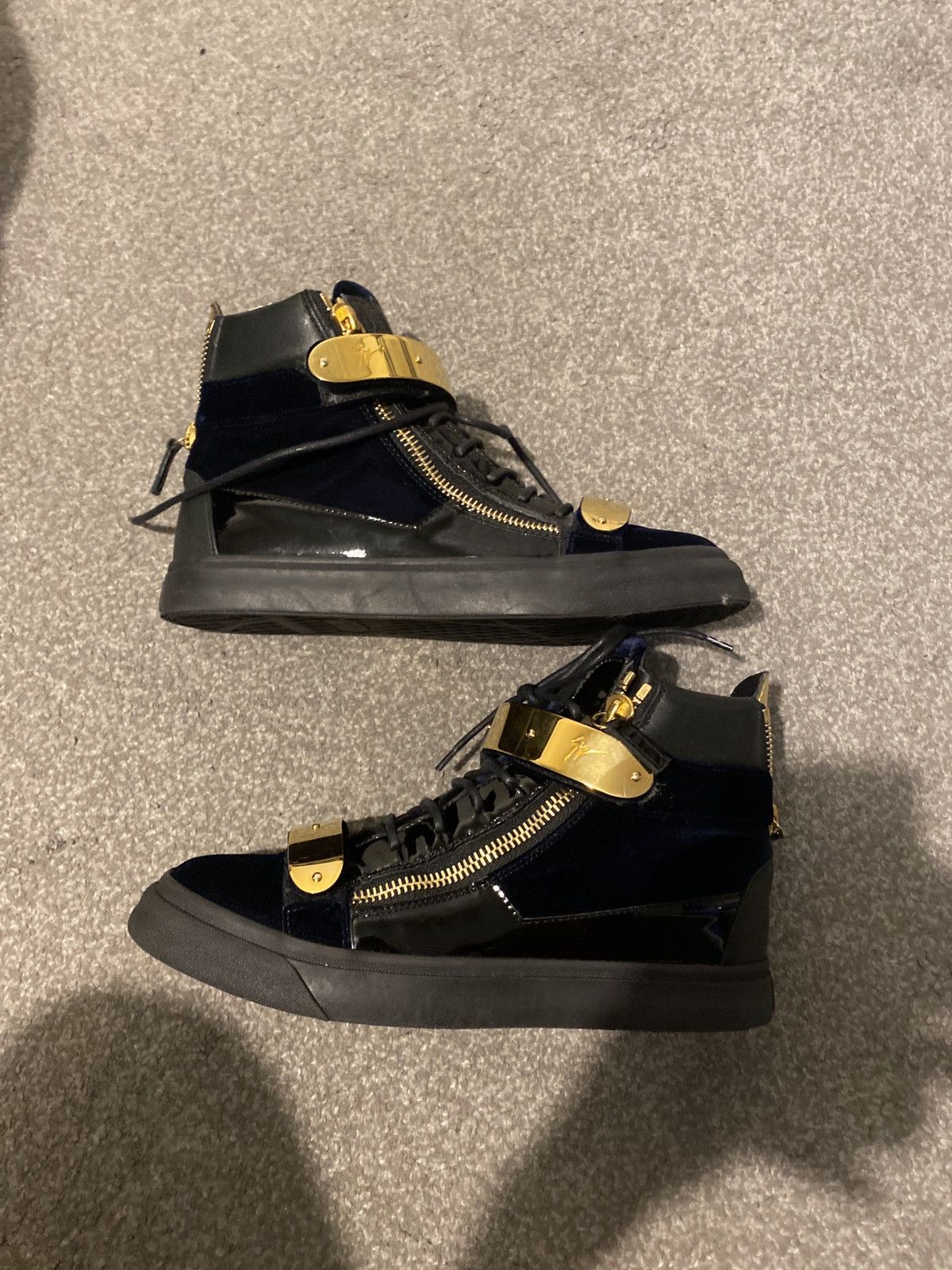 Giuseppe Zanotti Giuseppe Zanotti Navy Blue/Black Coby High Tops Size US 7 / EU 40 - 1 Thumbnail
