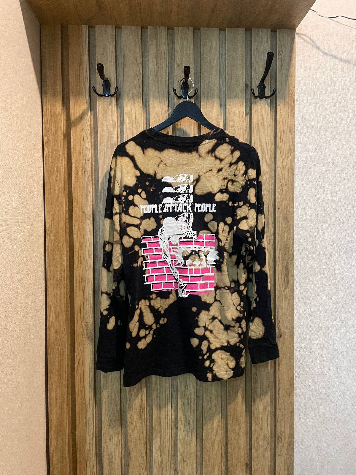 Obey Obey Rare Tye Dye “People Attack People” Long Sleeve Tee Size US M / EU 48-50 / 2 - 1 Thumbnail