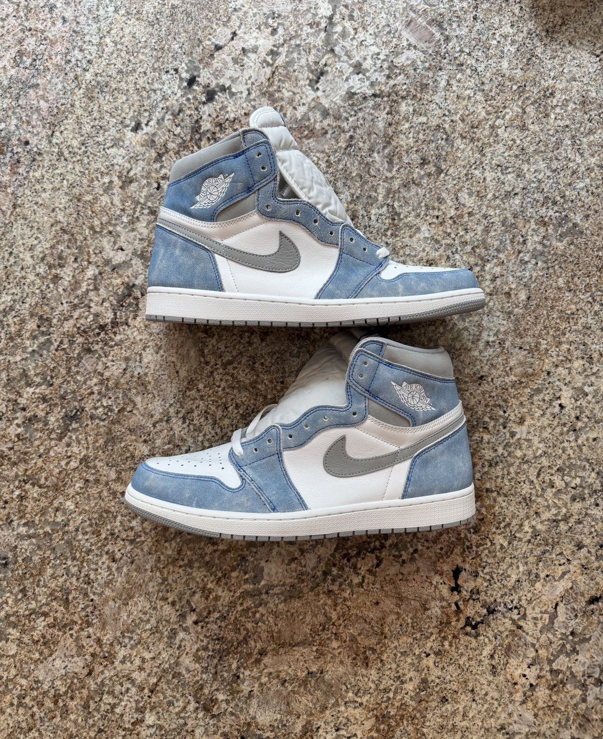 Jordan Brand JORDAN 1 RETRO OG “Hyper Royal” Size US 13 / EU 46 - 1 Thumbnail