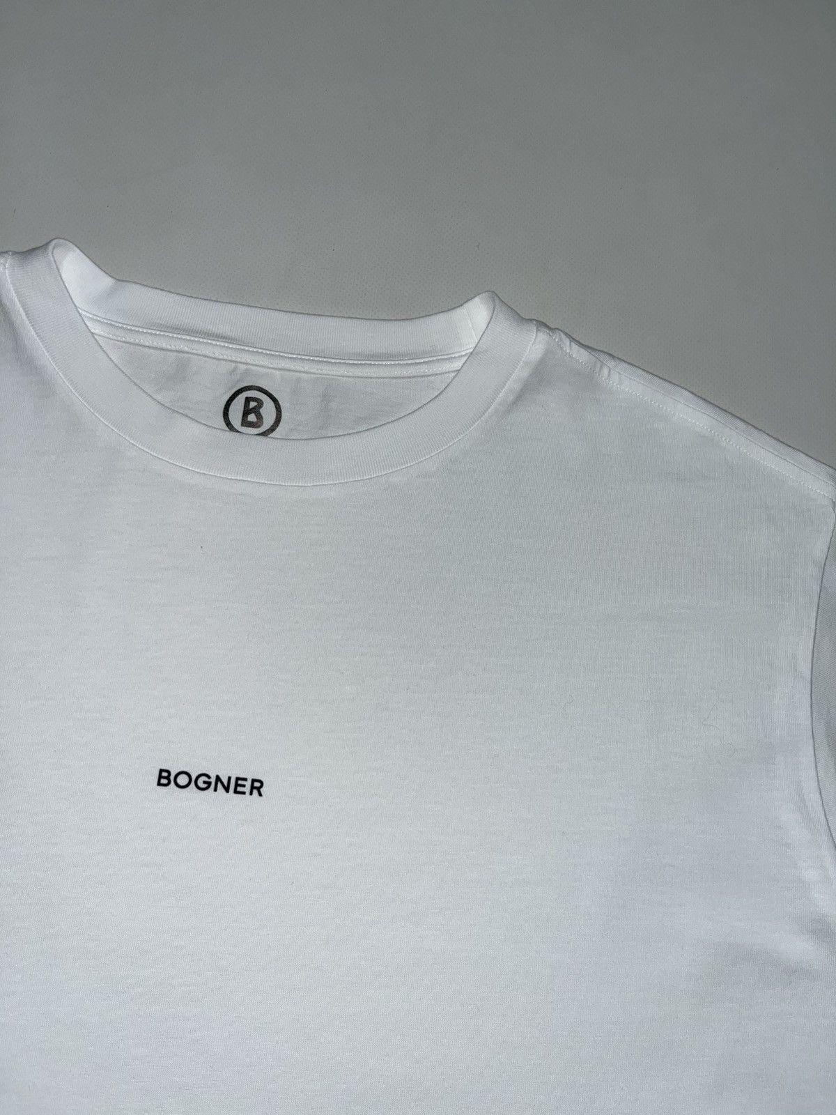 Bogner 90’s Bogner central logo boxy fit t-shirt Size US S / EU 44-46 / 1 - 2 Thumbnail