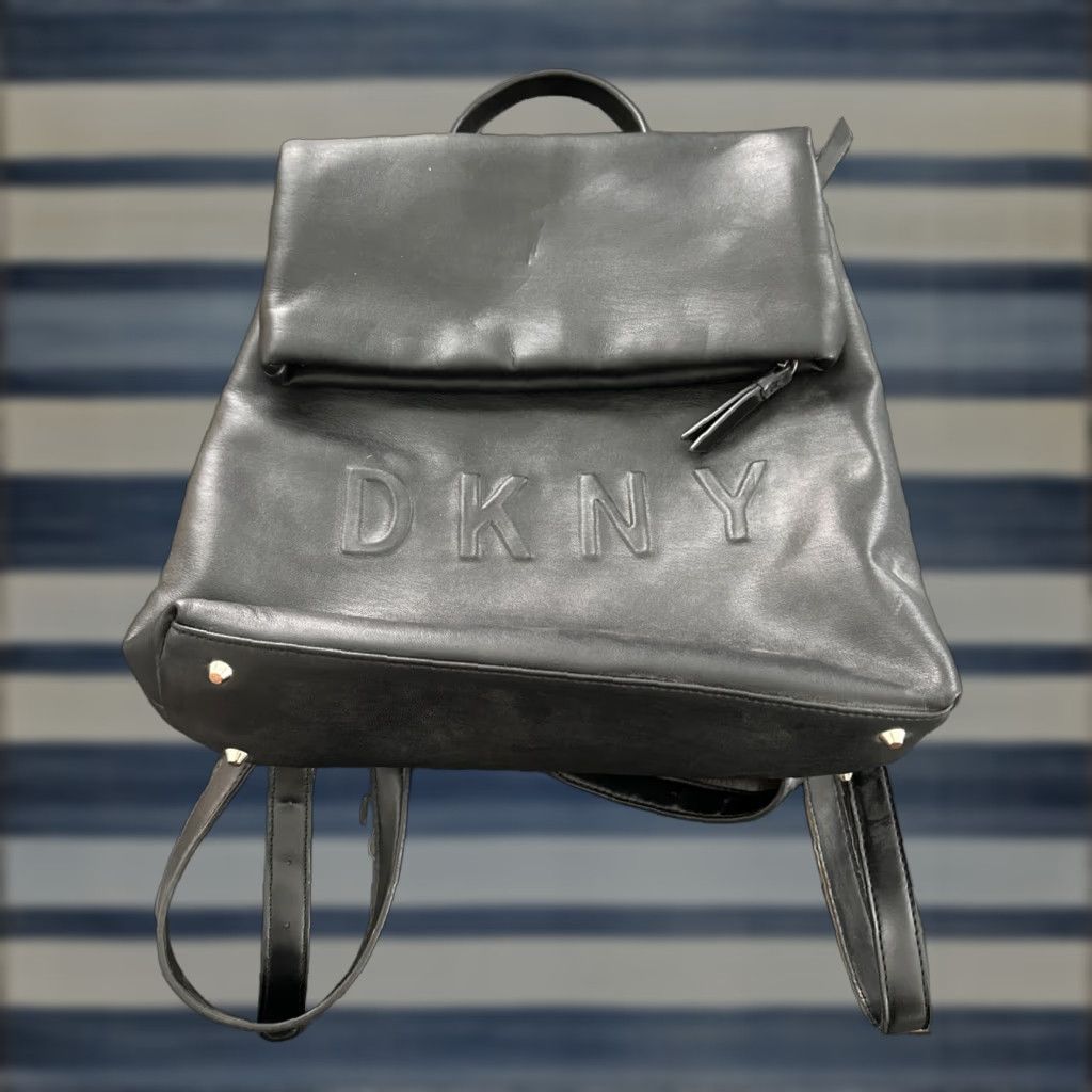 DKNY DKNY Medium Black Tilly Logo Backpack for Women, Casual Designer Bag Size ONE SIZE - 1 Thumbnail