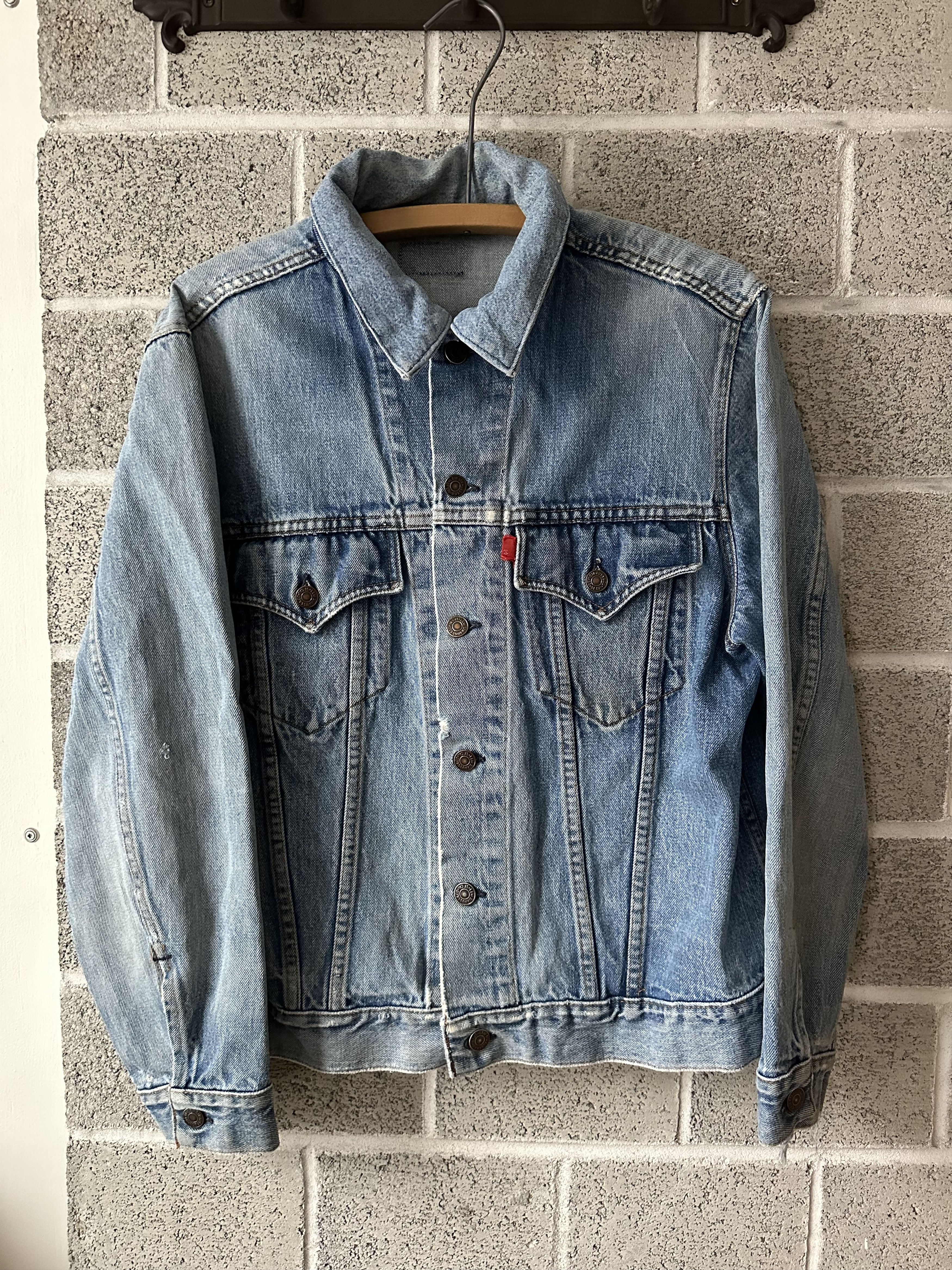Vintage Distressed Levi’s Vintage Denim Jacket Size US M / EU 48-50 / 2 - 1 Thumbnail