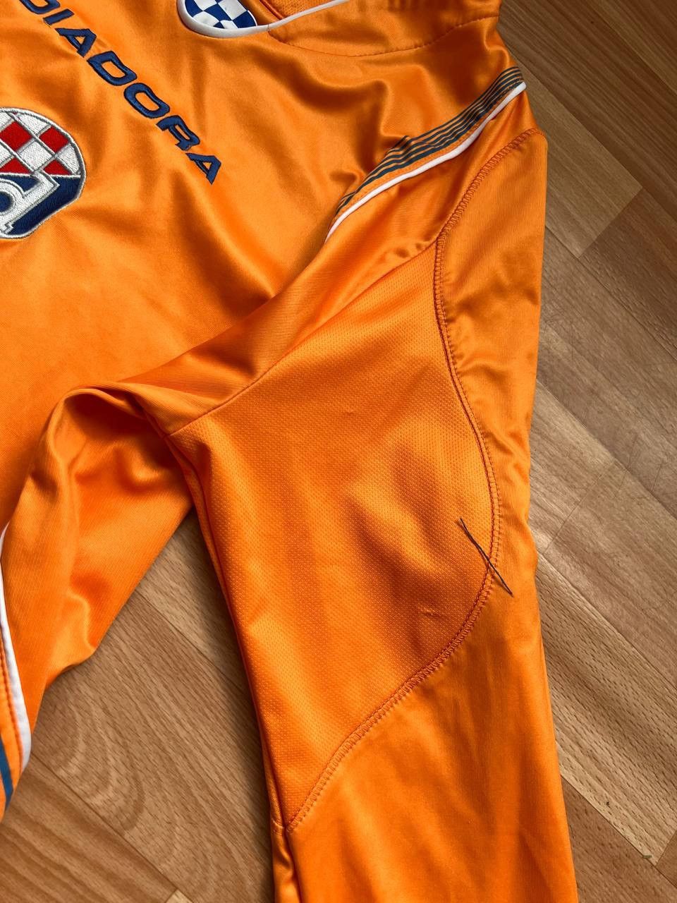 Vintage 2007/9 DINAMO ZAGREB #4 MATCH WORN DIADORA SOCCER JERSEY SzM Size US M / EU 48-50 / 2 - 10 Thumbnail