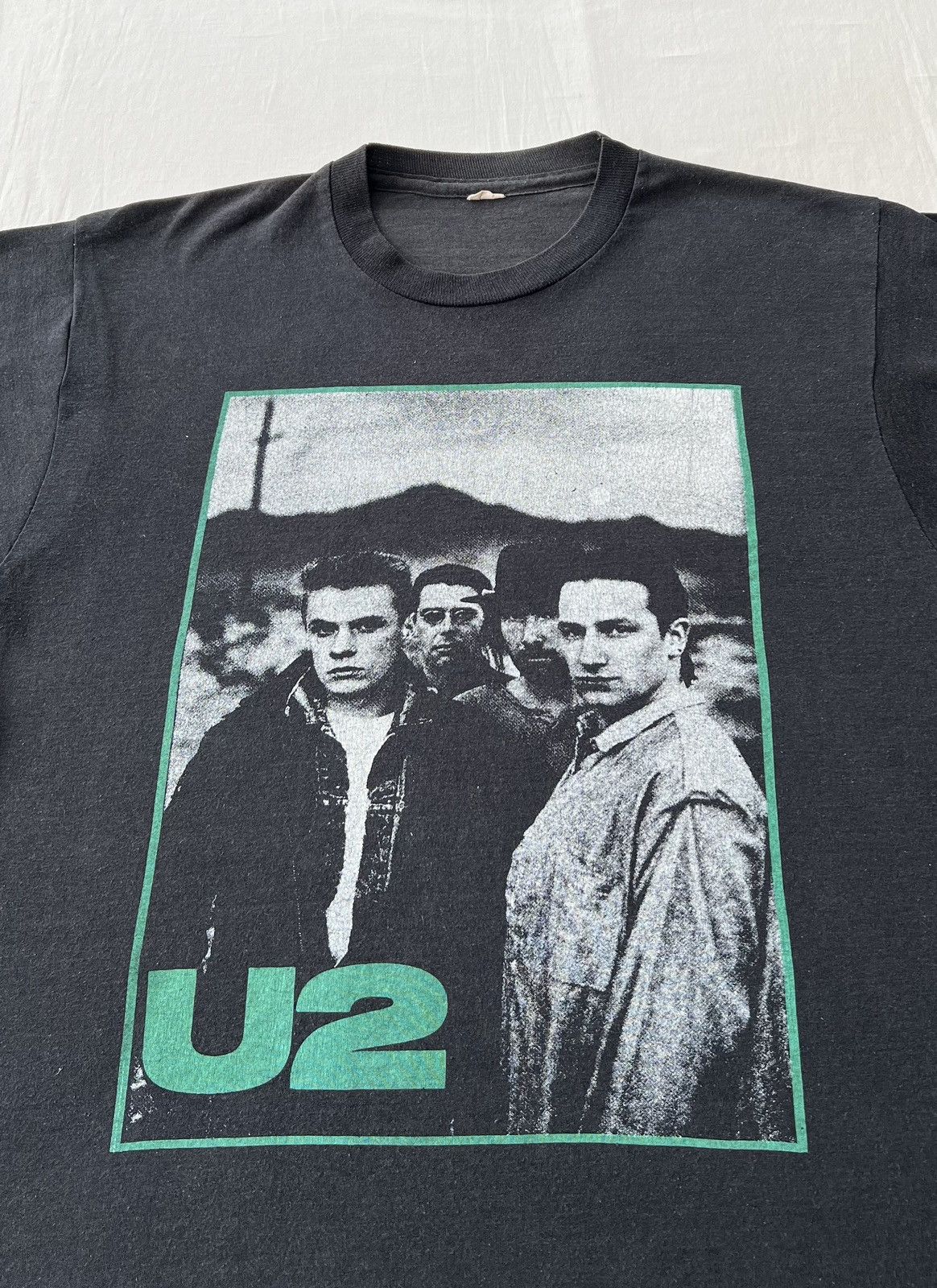 Band Tees Vintage 80s U2 Love Comes To Town Tour B.B. King T-shirt Size US L / EU 52-54 / 3 - 3 Thumbnail