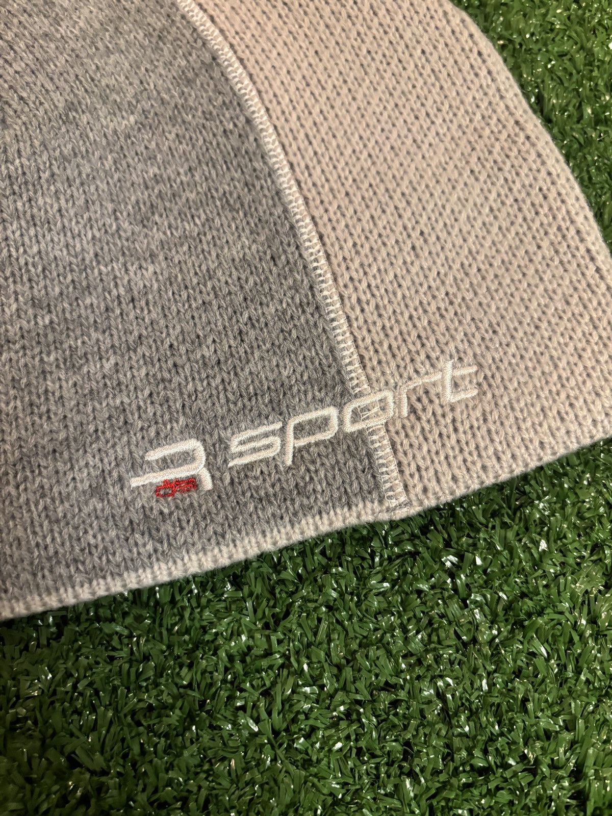 The GV Gallery Grey GV Gallery Raspberry Hills “Hoodie Beanie” Size ONE SIZE - 2 Thumbnail