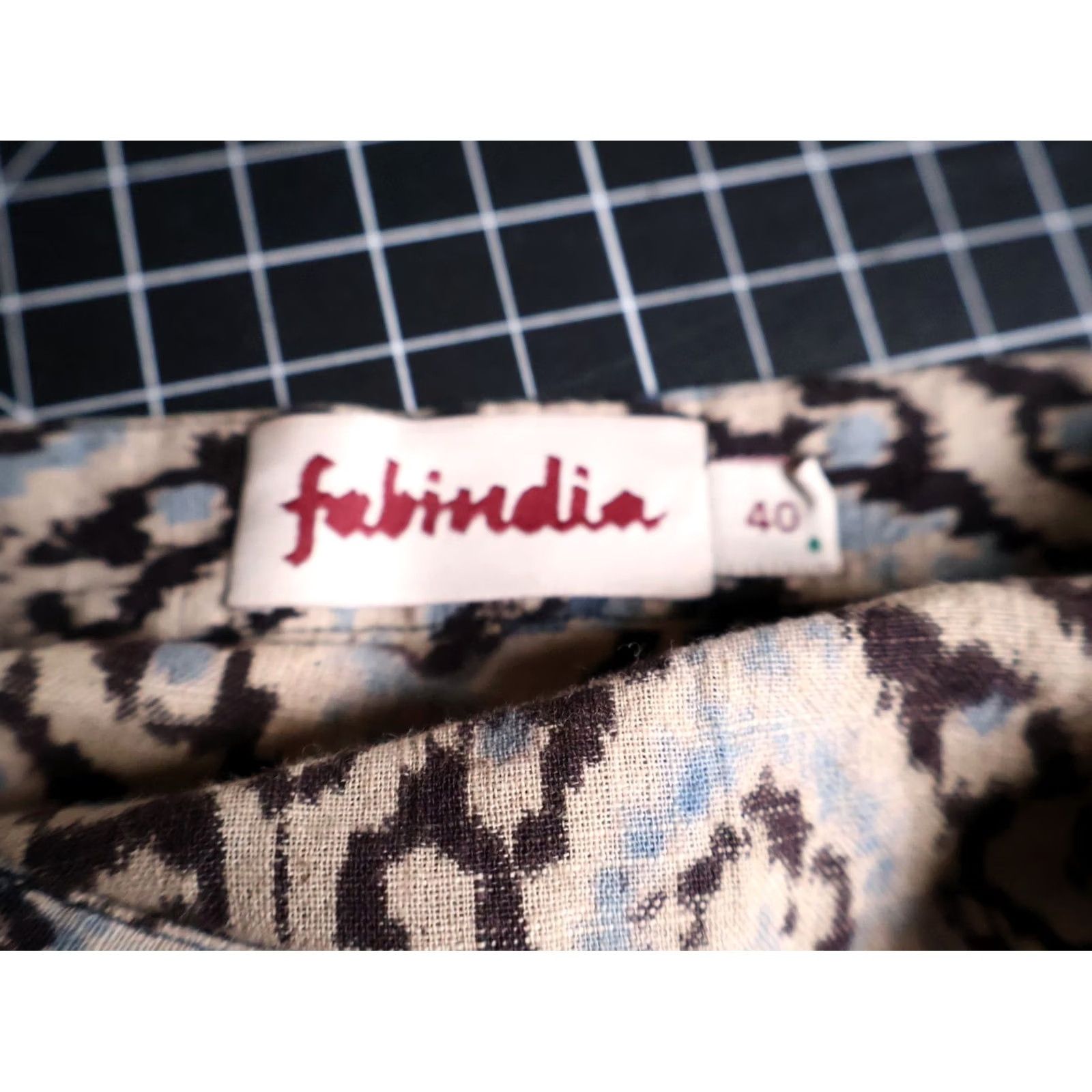 Vintage VINTAGE Fabindia Shirt Men's Medium 40 Brown Geometric Band Collar Hippie Boho Popover Button-Up Disco Size US M / EU 48-50 / 2 - 3 Thumbnail