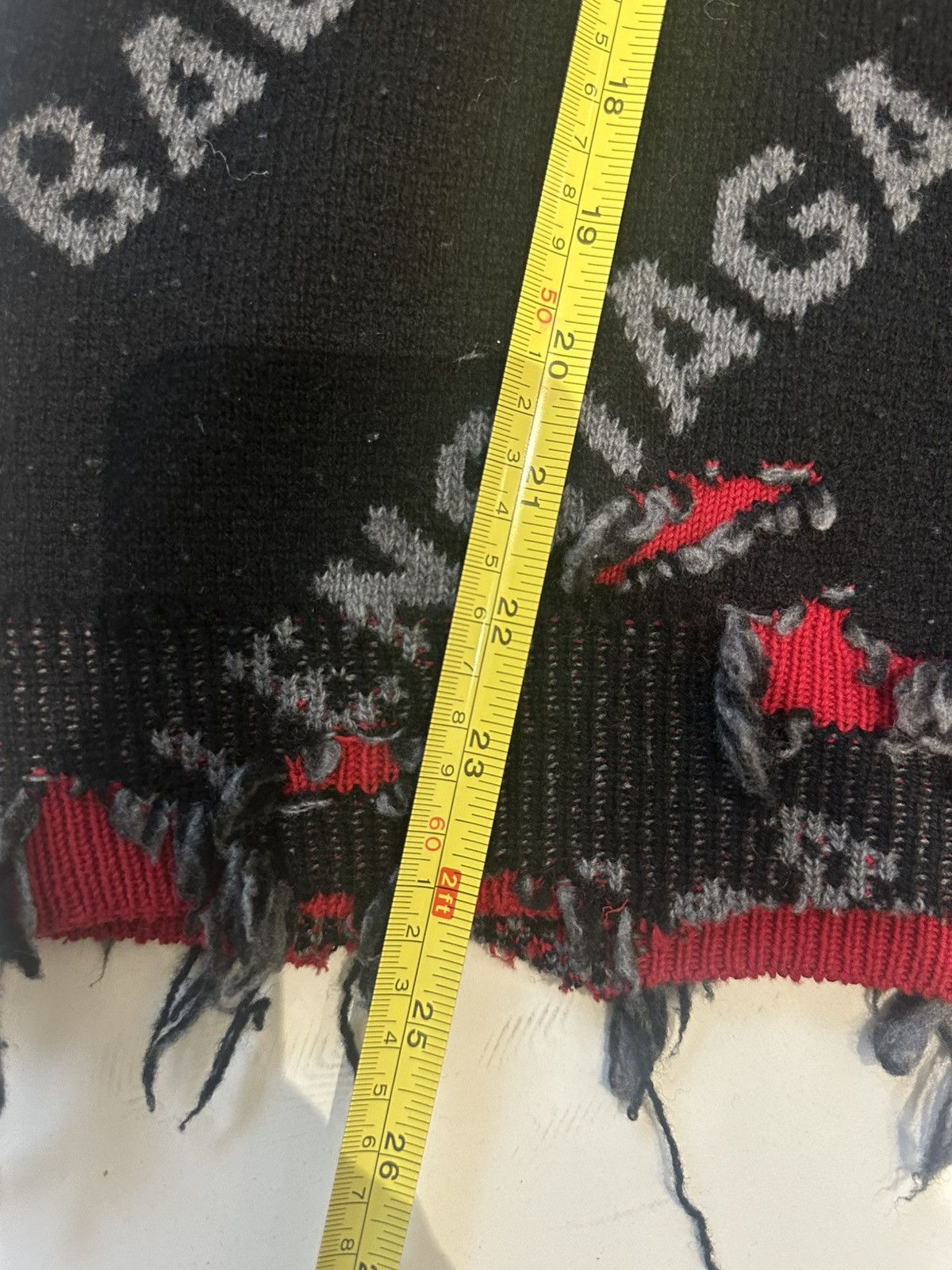 Balenciaga BALENCIAGA DESTROYED LOGO CREW KNIT Size US S / EU 44-46 / 1 - 16 Thumbnail