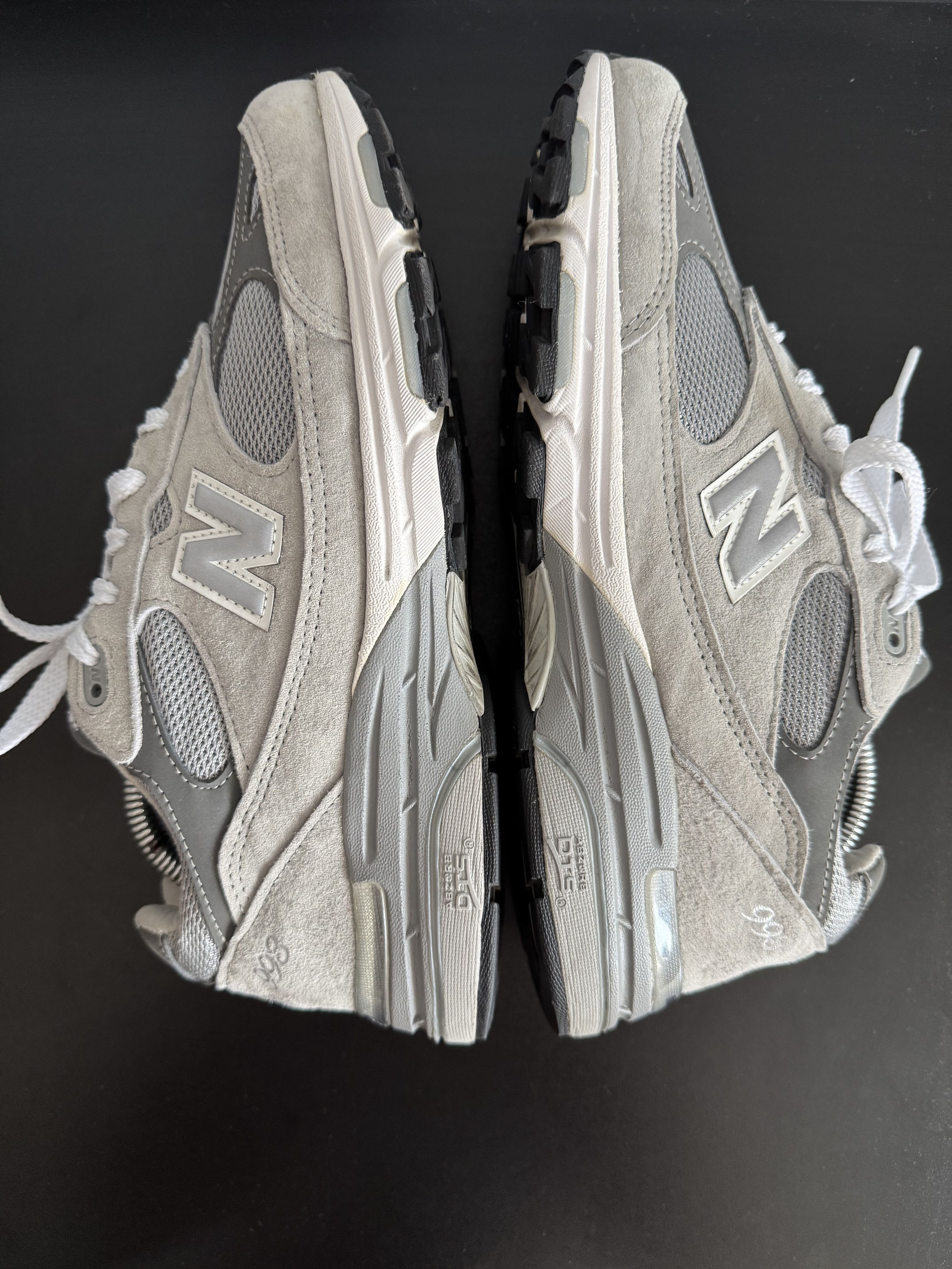 New Balance New Balance 993 Made in USA Grey 990 993 Suede steve jobs Size US 9 / EU 42 - 5 Thumbnail