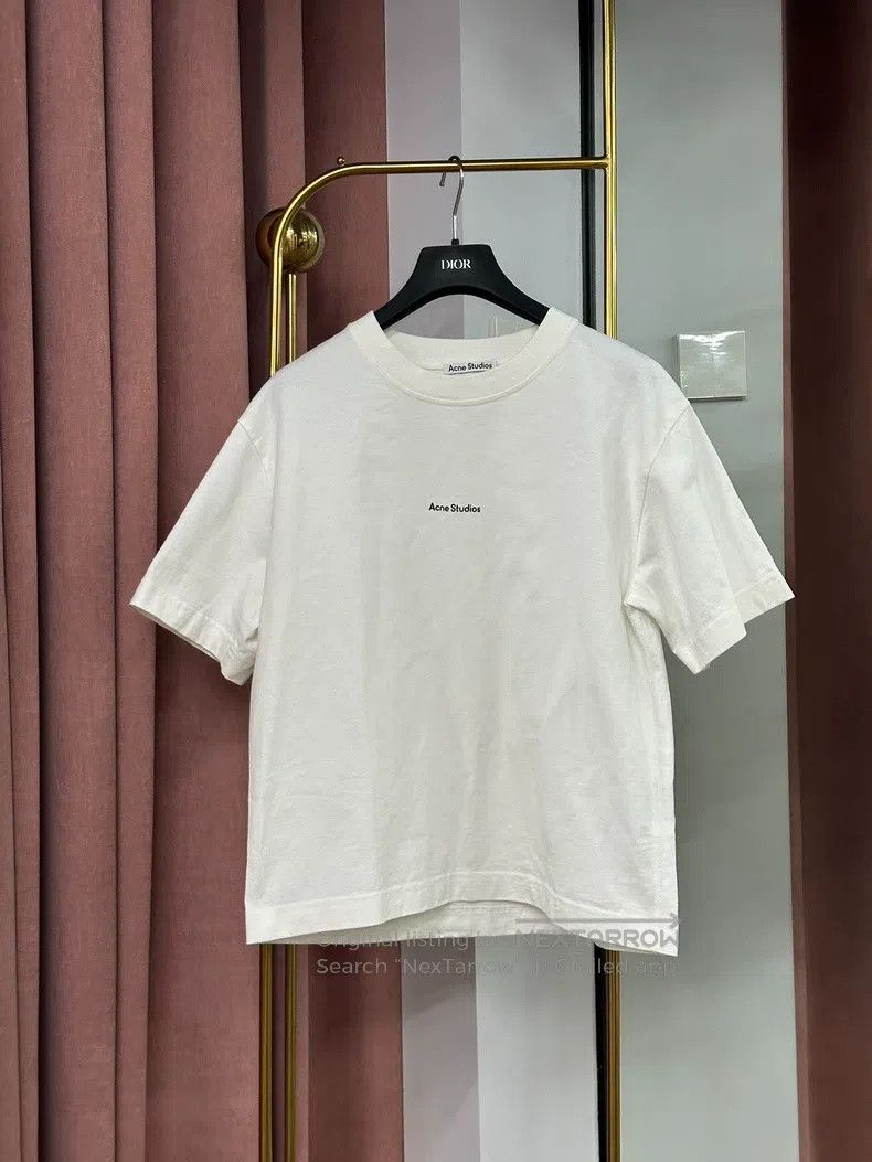 Acne Studios Acne Studios White Letter Short Sleeve T-Shirt Size XS / US 0-2 / IT 36-38 - 1 Thumbnail