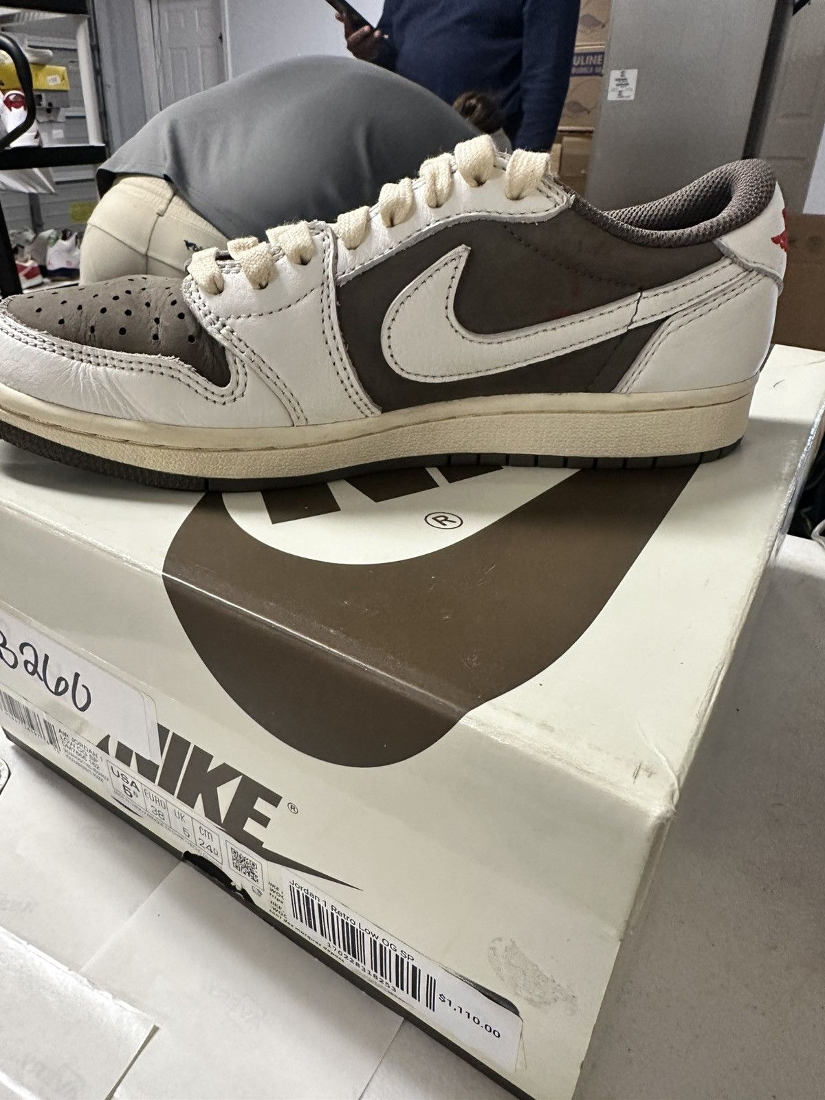Nike × Travis Scott Travis reverse mocha Size US 5.5 / EU 38 - 8 Thumbnail