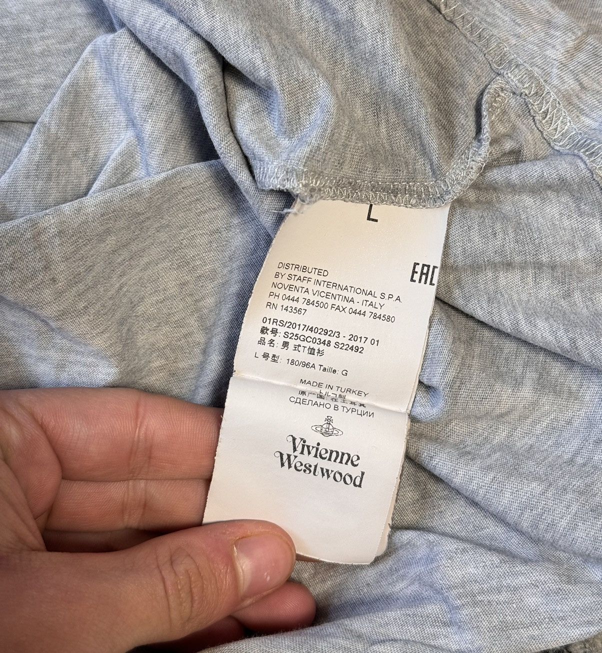 Vivienne Westwood Vivienne Westwood Little Logo Tee Shirt Size US L / EU 52-54 / 3 - 8 Thumbnail