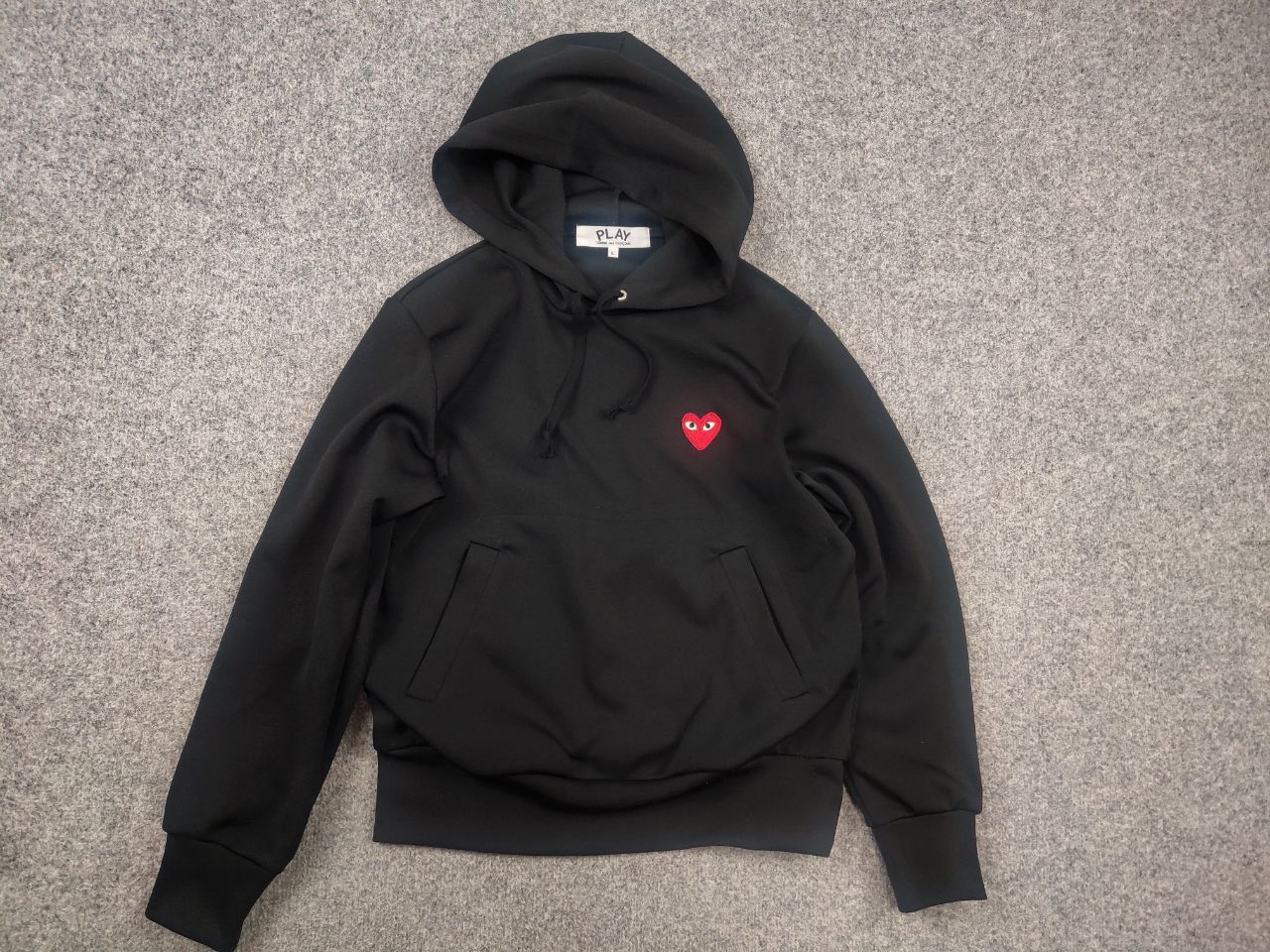 Comme des Garcons Comme Des Garcons Play Japan Black Red Heart Logo Hoodie Size L / US 10 / IT 46 - 4 Thumbnail