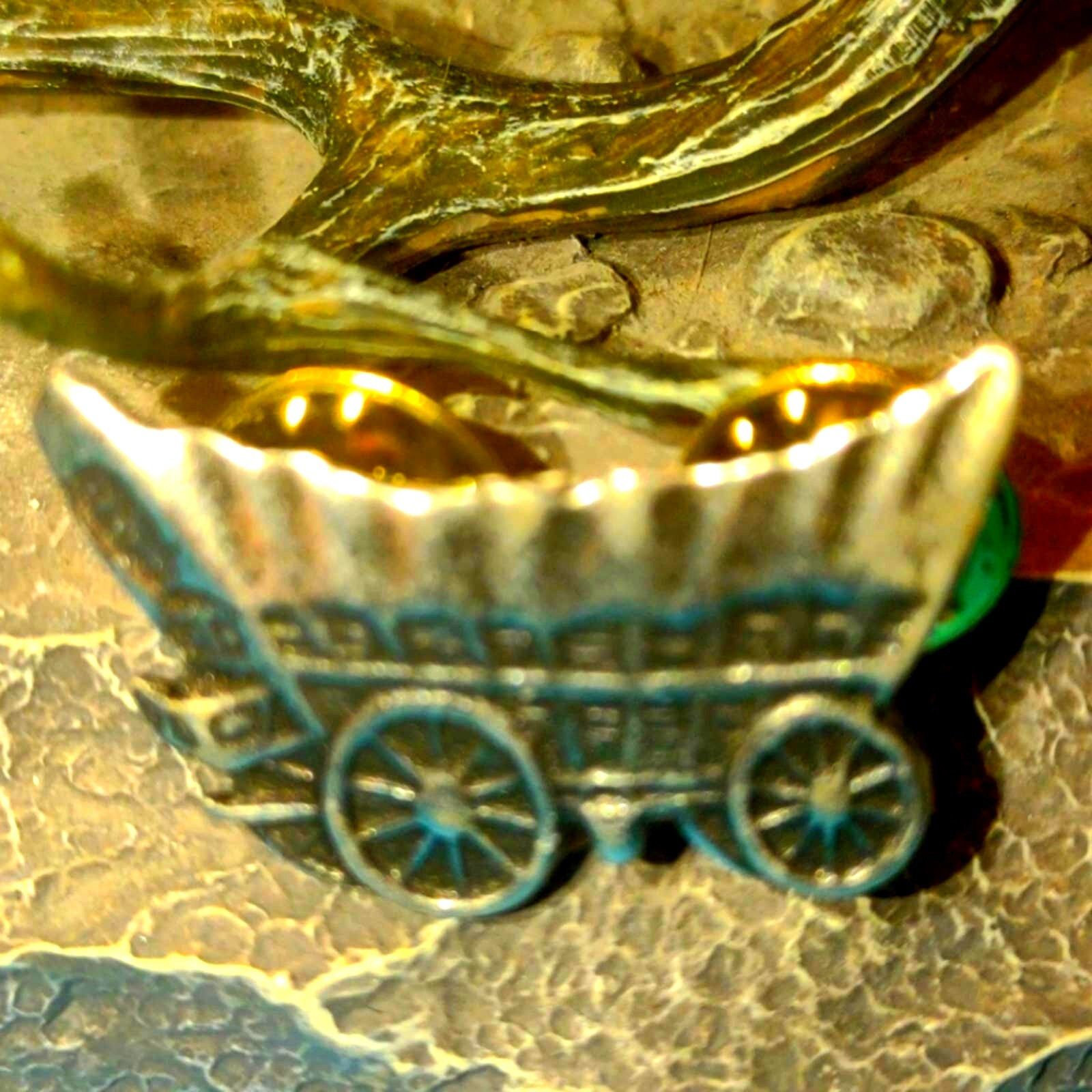 Vintage Beautiful pewter covered wagon brooch Size ONE SIZE - 1 Preview