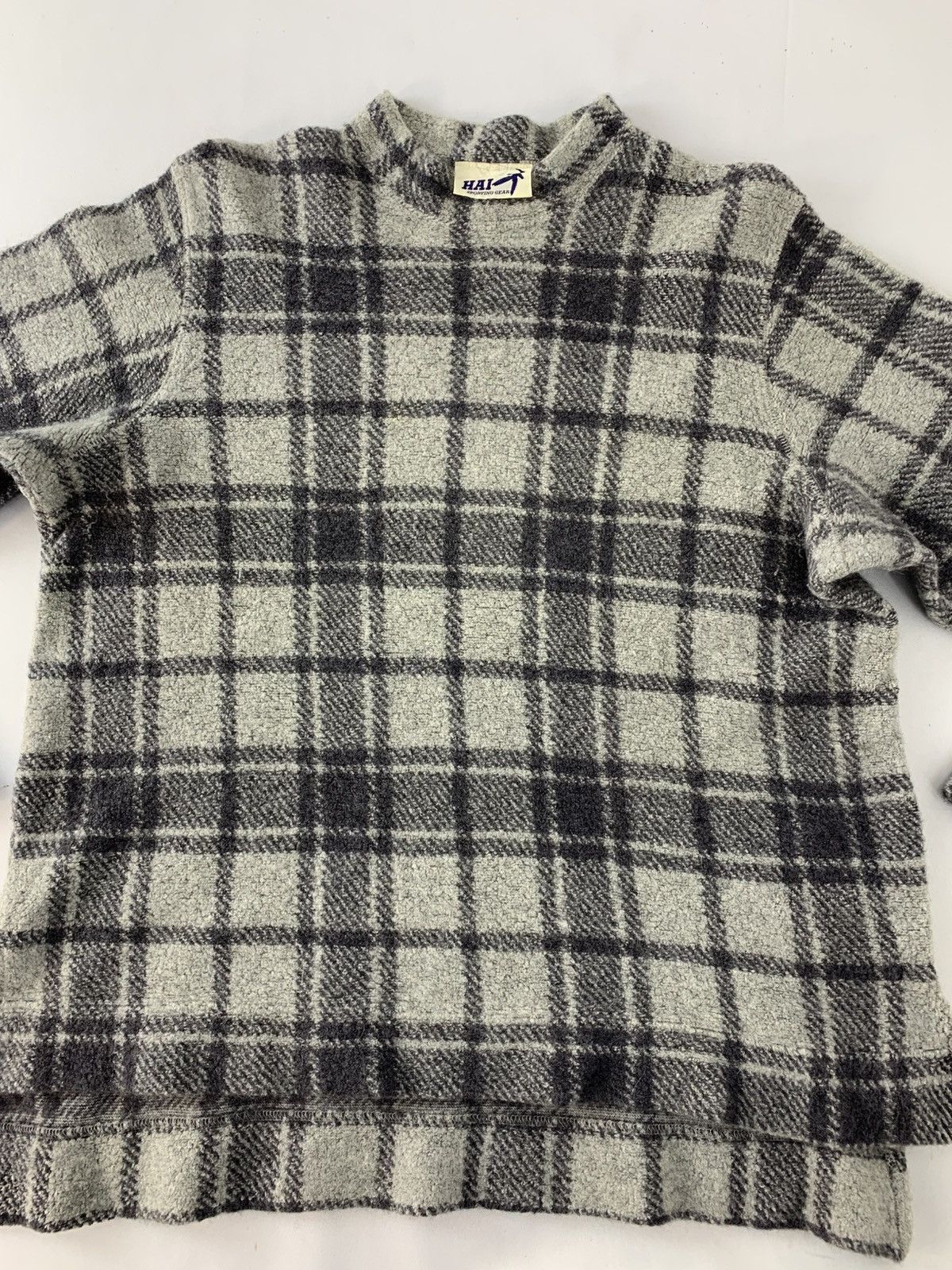 Hai Sporting Gear 90s Hai Sporting Gear Issey Miyake Wool Knitwear Pullover Size US L / EU 52-54 / 3 - 3 Thumbnail