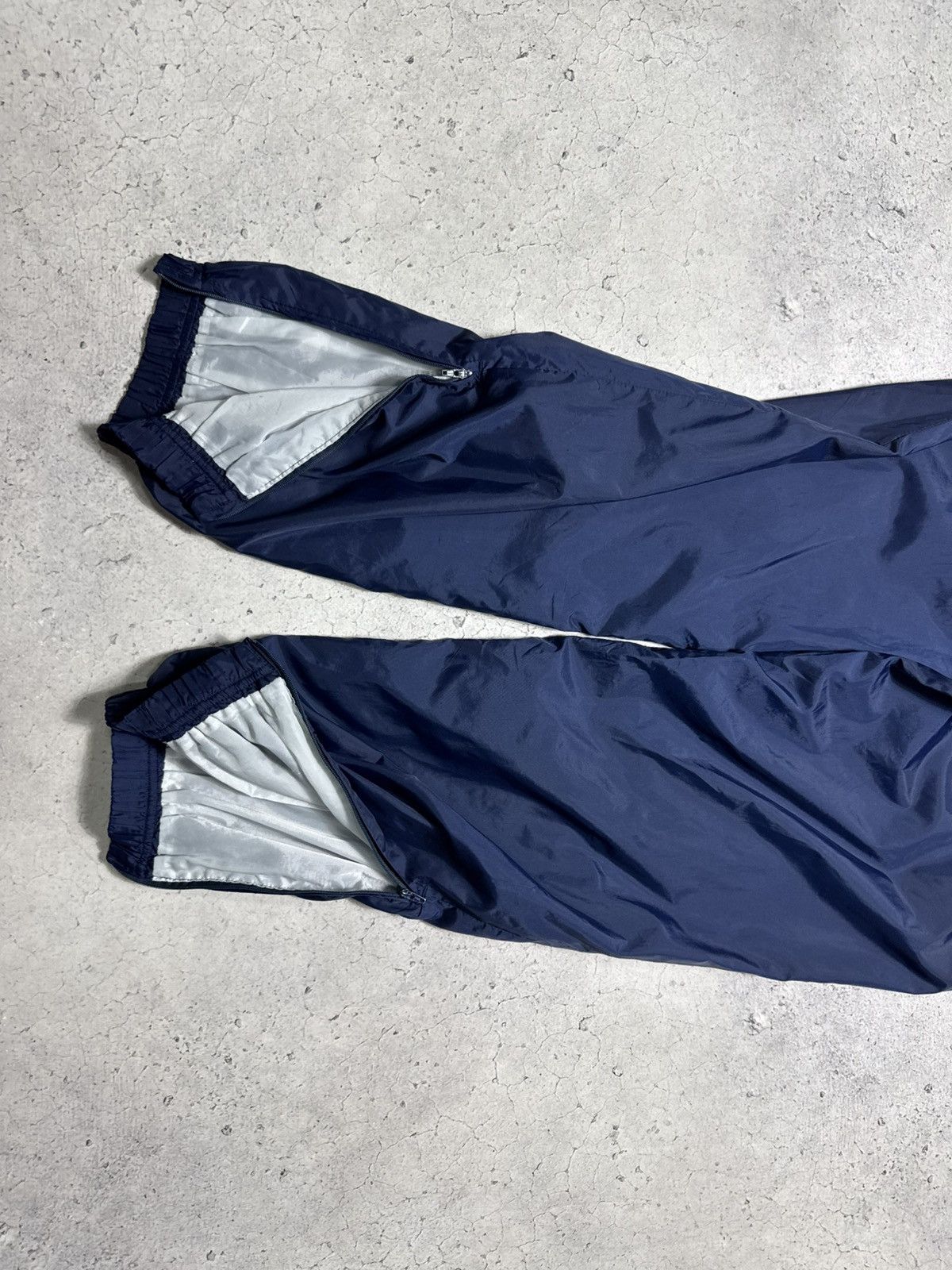 Reebok Reebok Vintage 90’s Nylon Track Suit Jacket And Pants Size US L / EU 52-54 / 3 - 17 Thumbnail