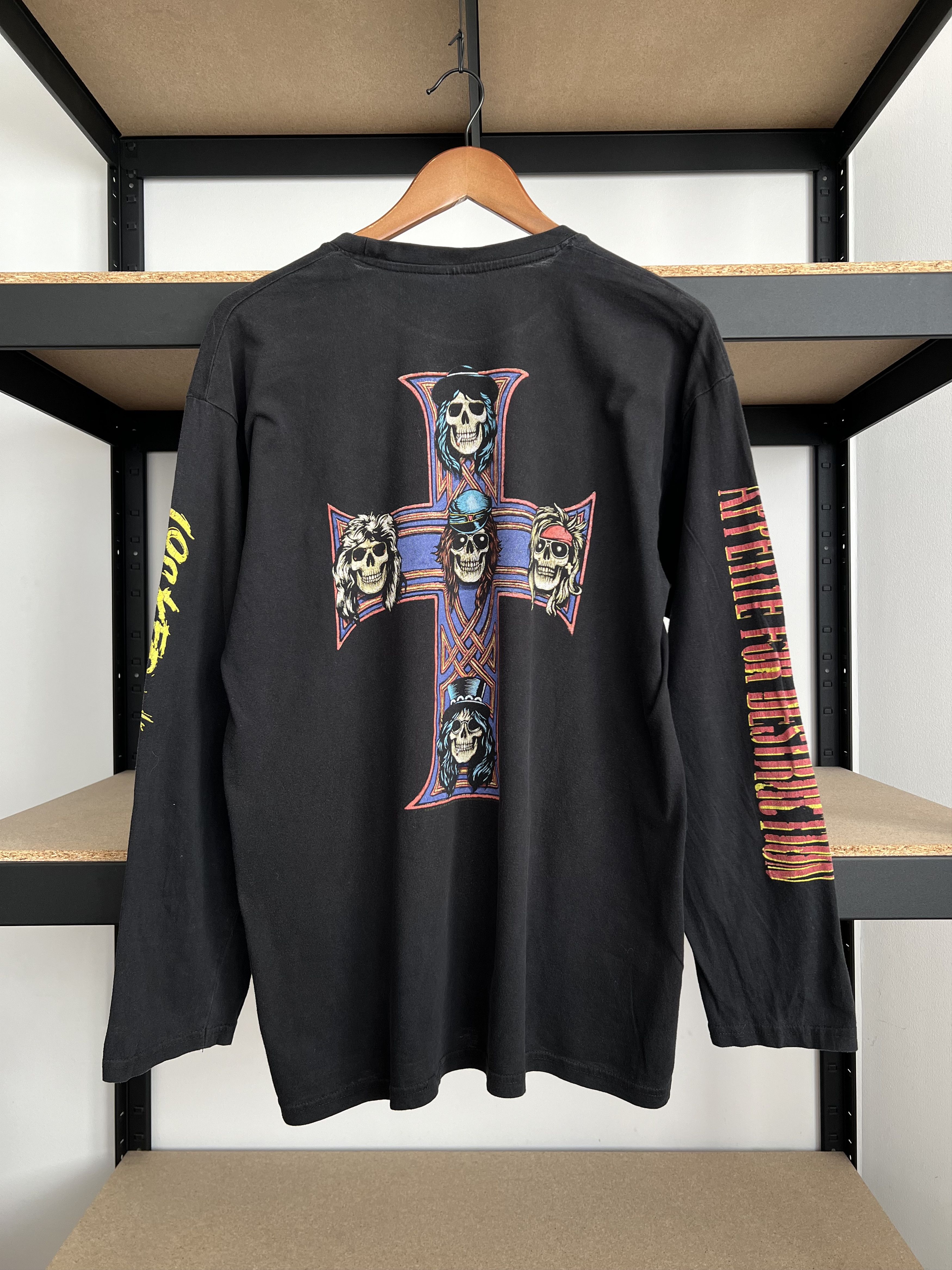 Vintage 2018 Guns N Roses Skull Long Sleeve T-shirt