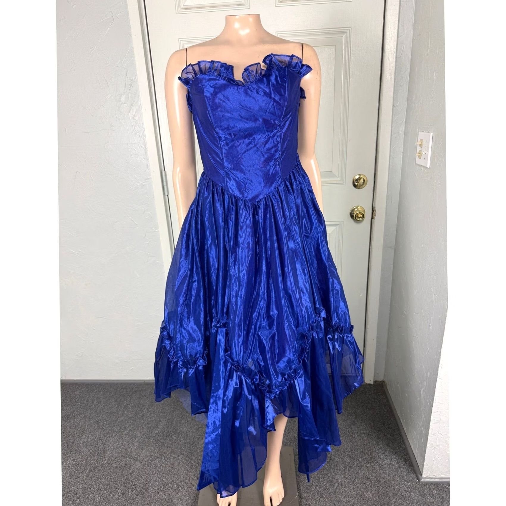 Vintage VINTAGE Moments Prom Dress Formal Evening 7 Party Strapless Ruffle Fairy Blue XS Regular Ball Gown Womens Size XS / US 0-2 / IT 36-38 - 2 Thumbnail