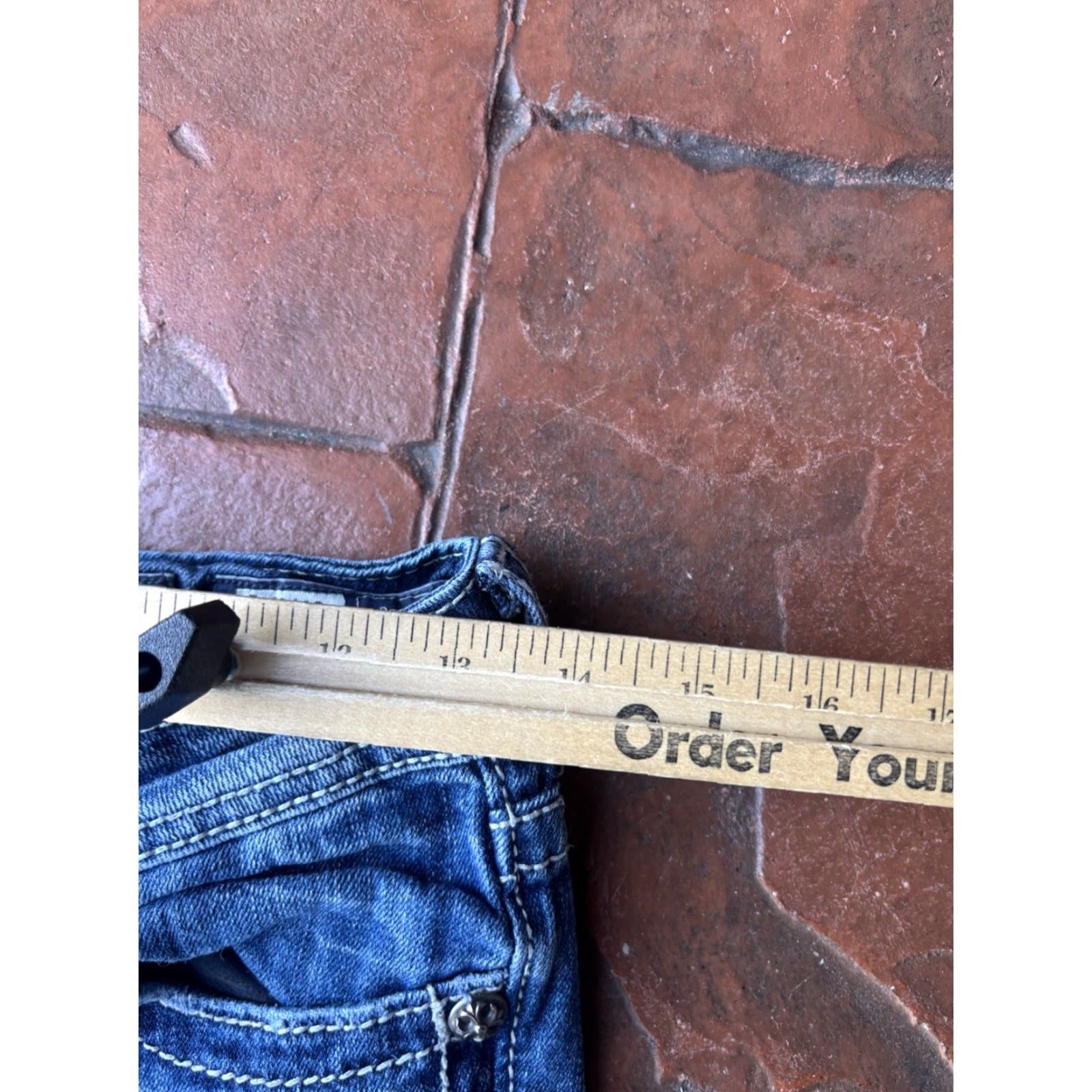 Miss Me VINTAGE Miss Me Jeans Capri Embellished Rhinestones Jeans Women's 26 Blue Denim Distressed 5-Pocket Regular Fit Size 26" / US 2 / IT 38 - 7 Thumbnail
