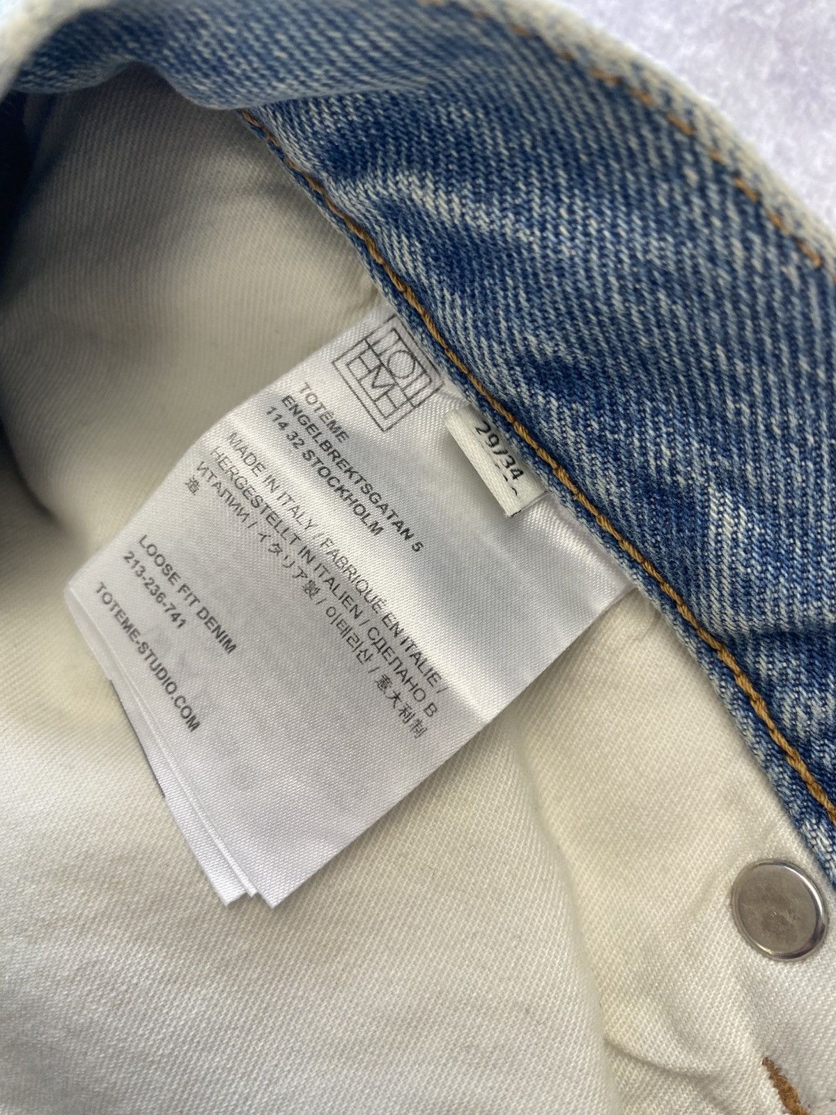 Toteme Toteme Loose Fit Distressed Jeans Size: W29 L34 Size 29" - 4 Thumbnail