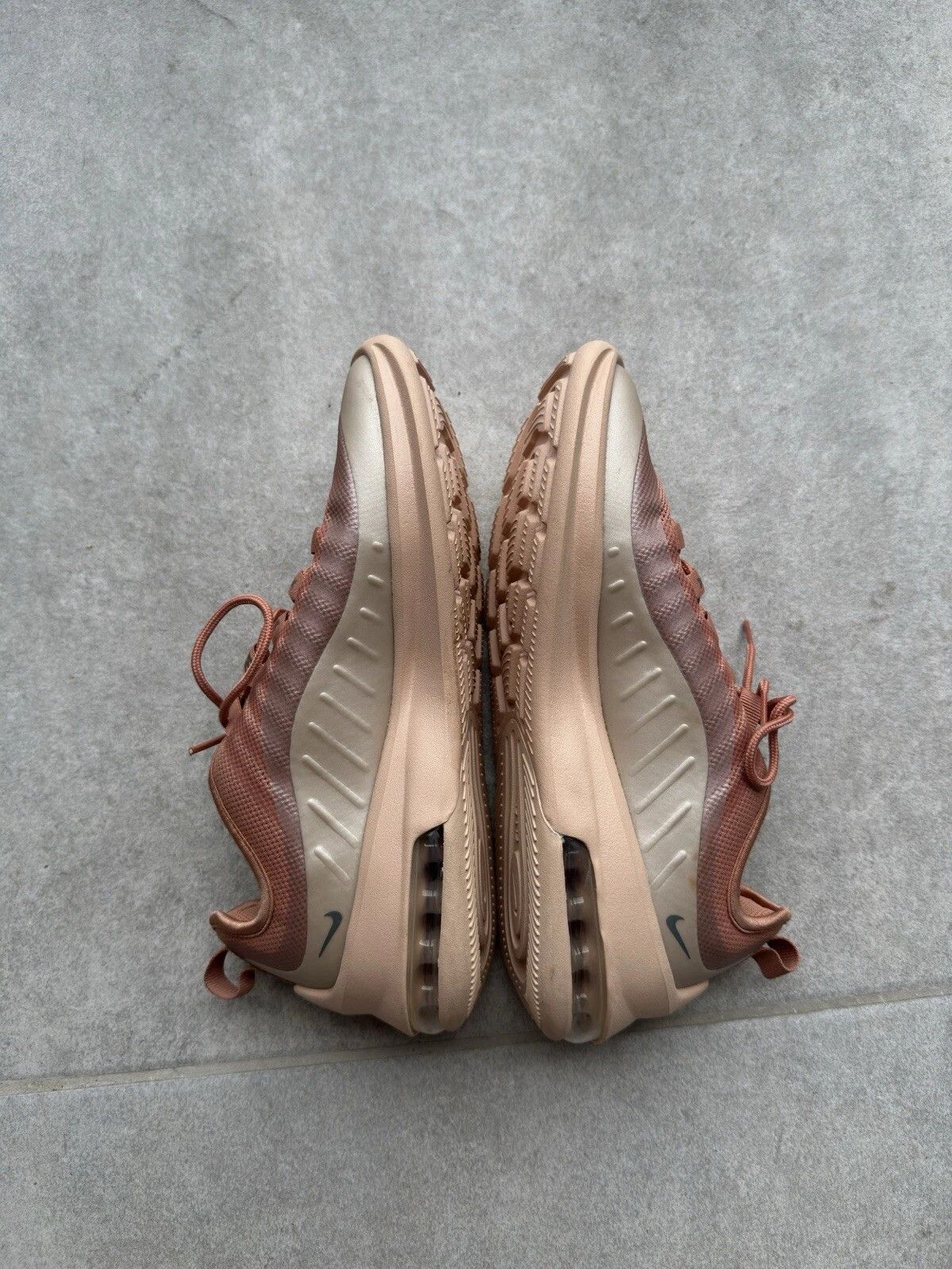 Nike Nike Air Max Axis Rose Blush Womens Running Shoes Size US 8.5 / IT 38.5 - 3 Thumbnail