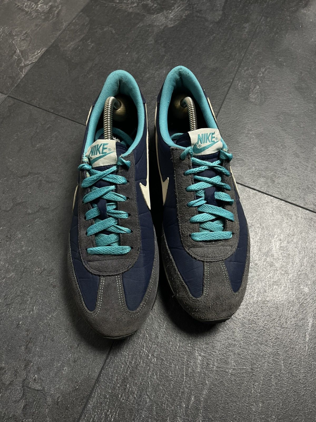 Streetwear Nike vintage low top 90s sneakers Size US 7 / EU 40 - 4 Thumbnail