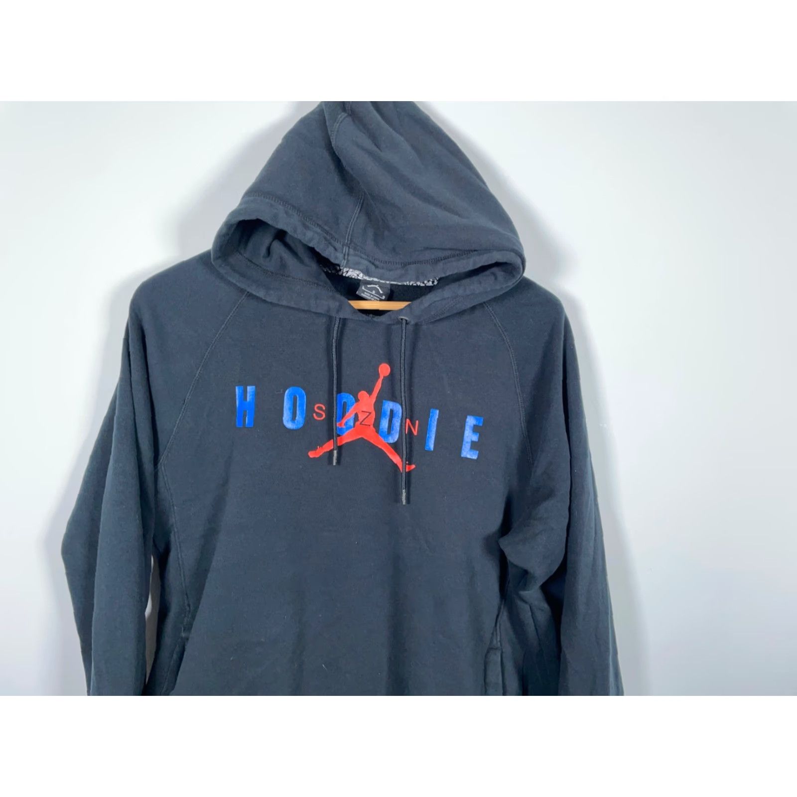 Jordan Brand Jordan Carmelo Anthony Hoodie Sweatshirt Adult Large Black Raglan Hooded Pullover Graphic Print Men’s Size US L / EU 52-54 / 3 - 4 Thumbnail